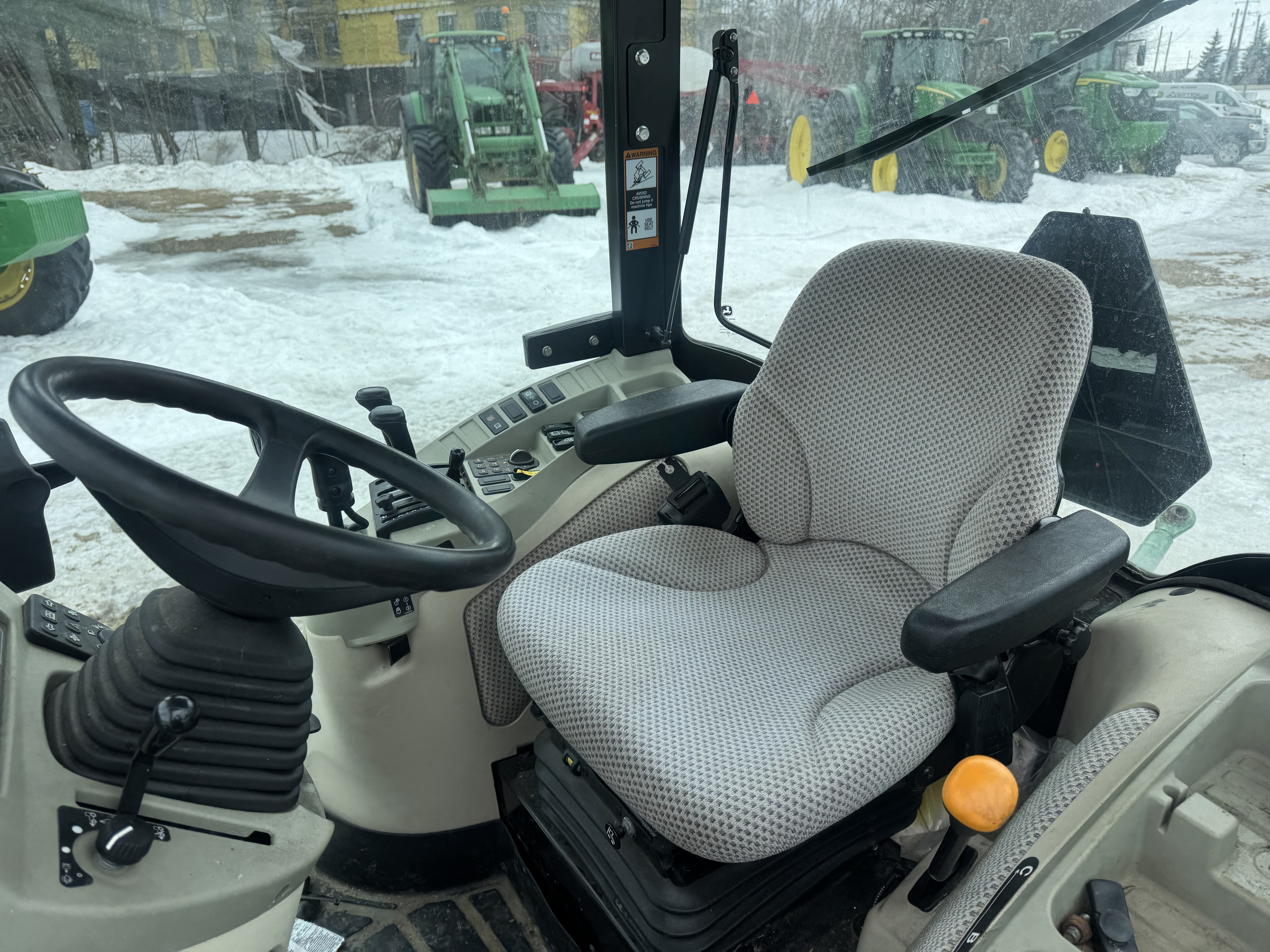 John Deere 4066R NOKIAN 