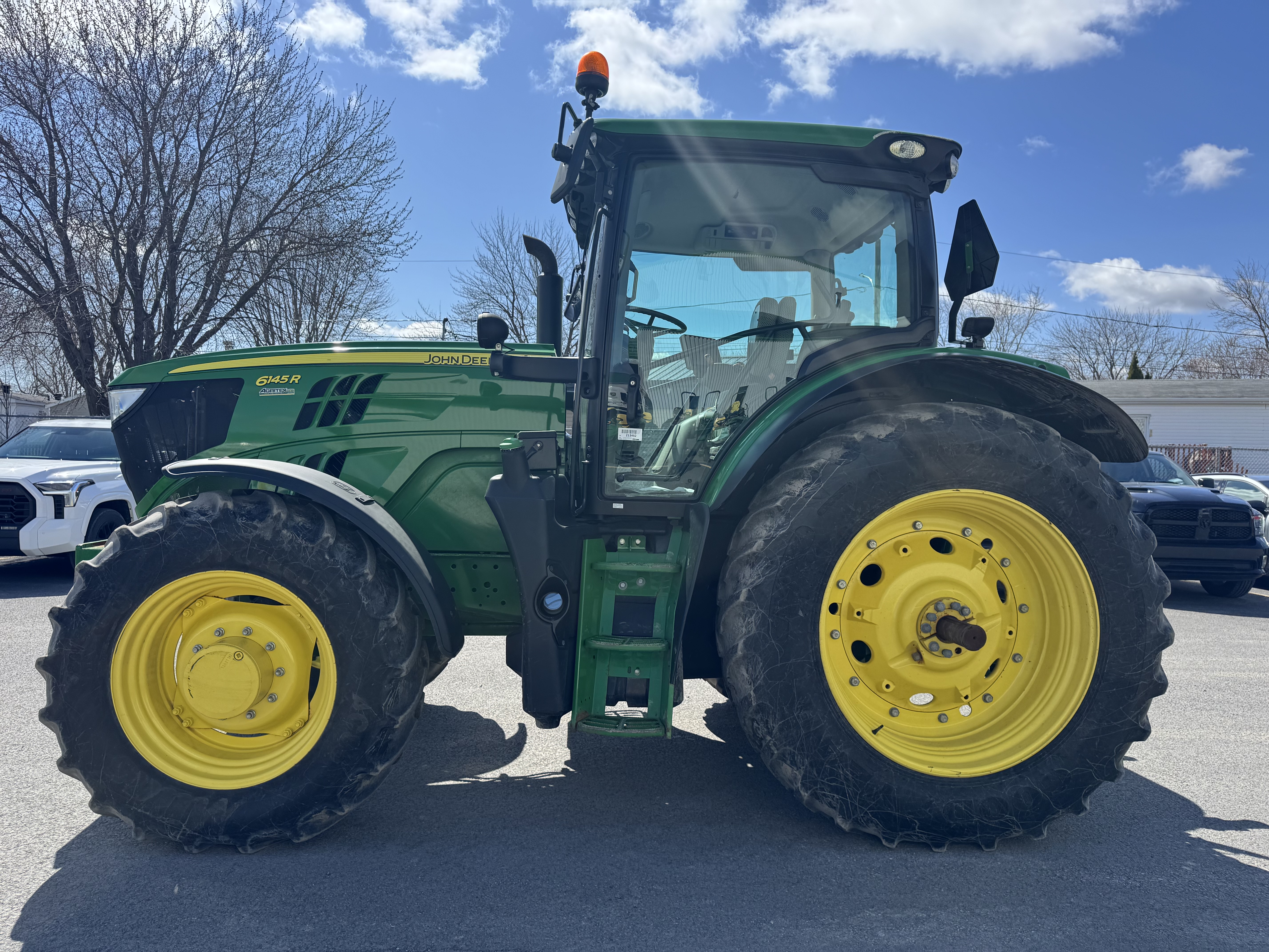 John Deere 6145R