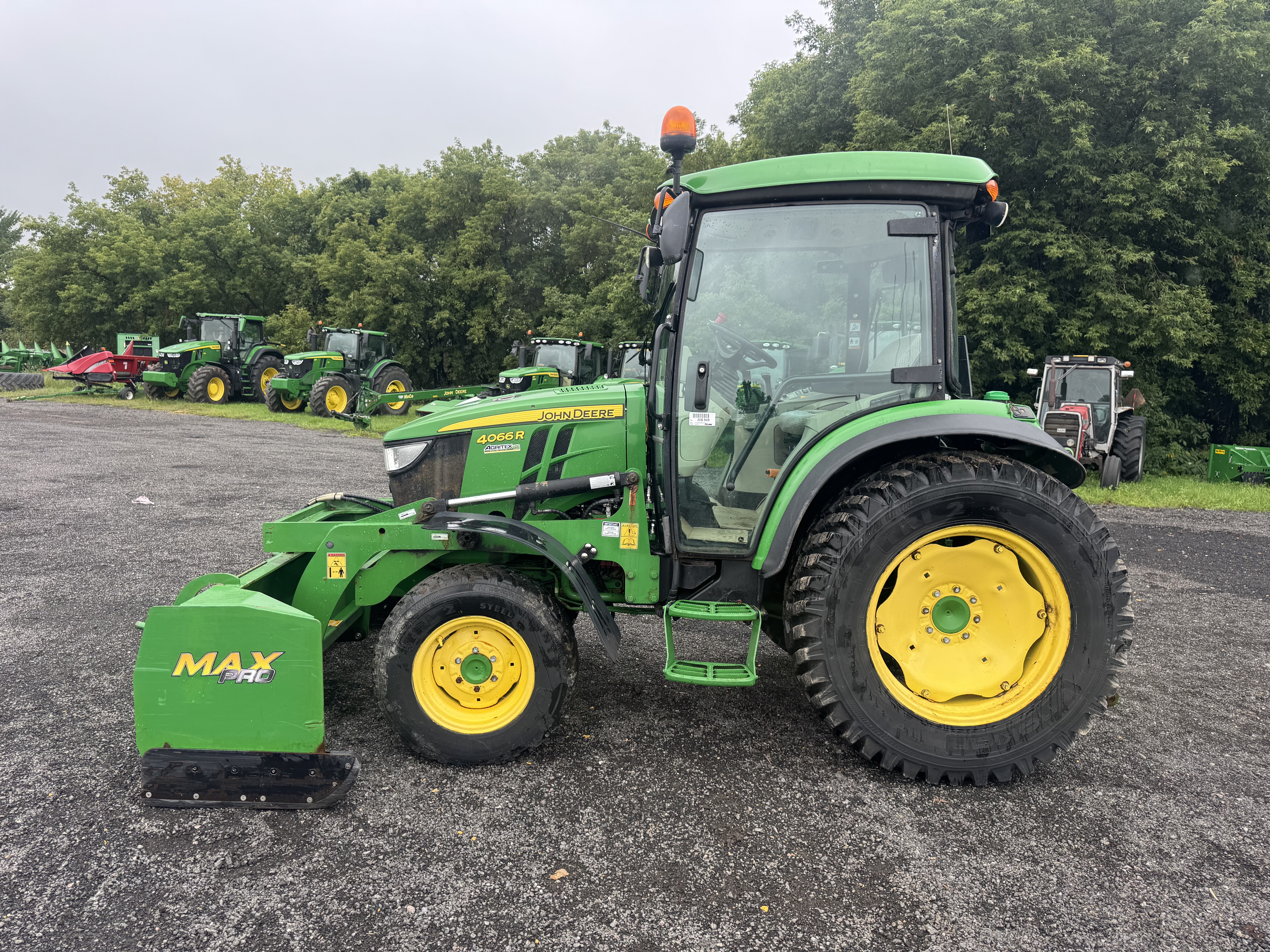 John Deere 4066R NOKIAN GRATTE AUTRE