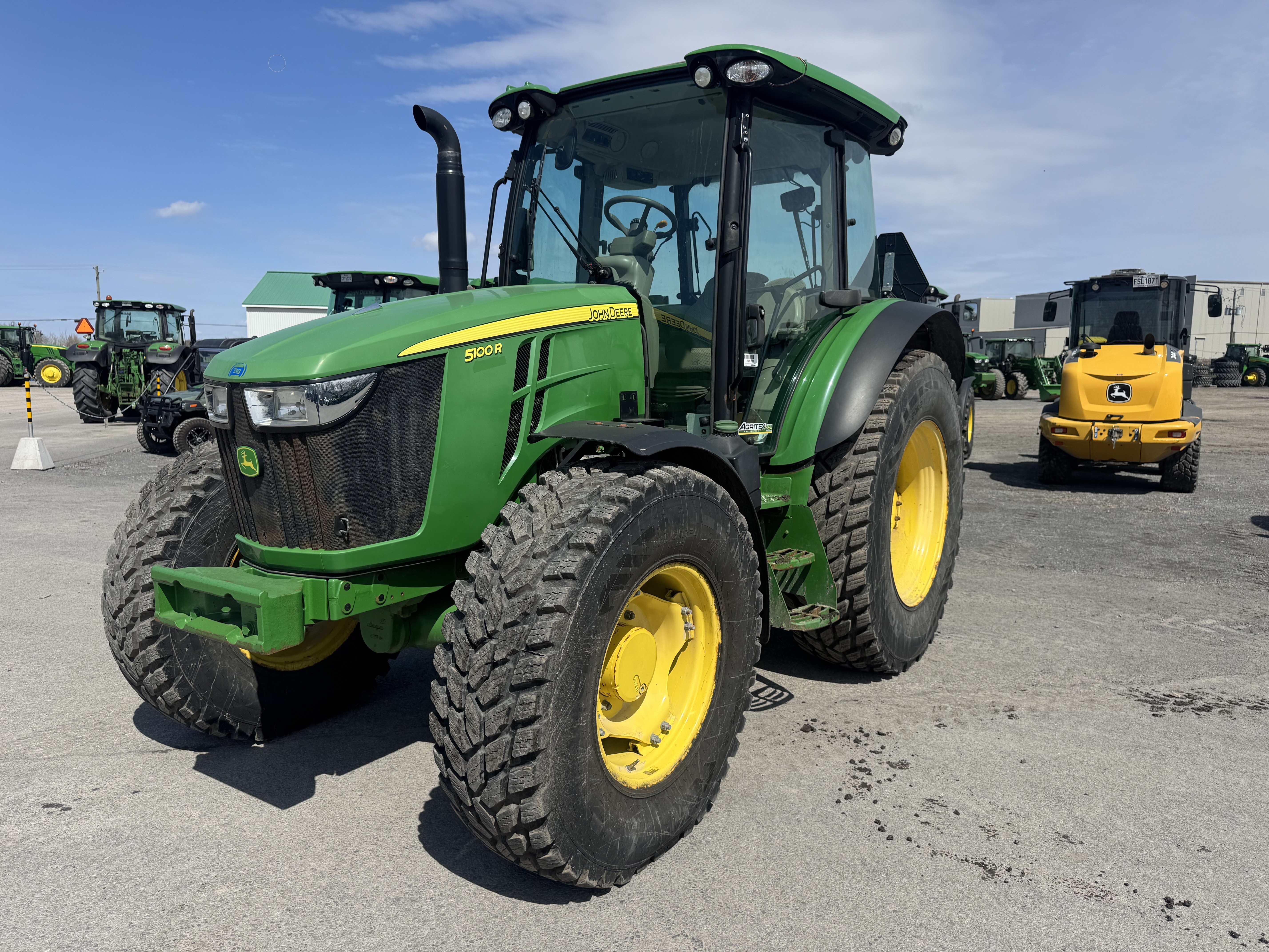 John Deere 5100R
