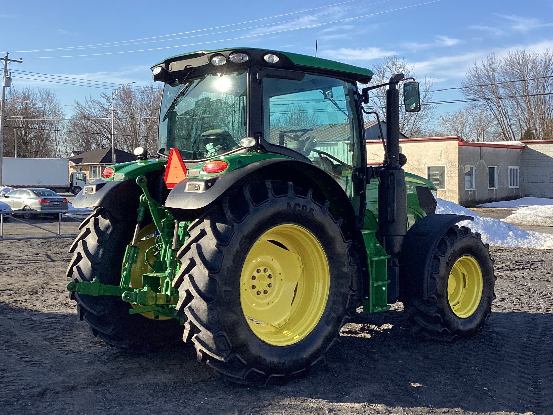 John Deere 6110R