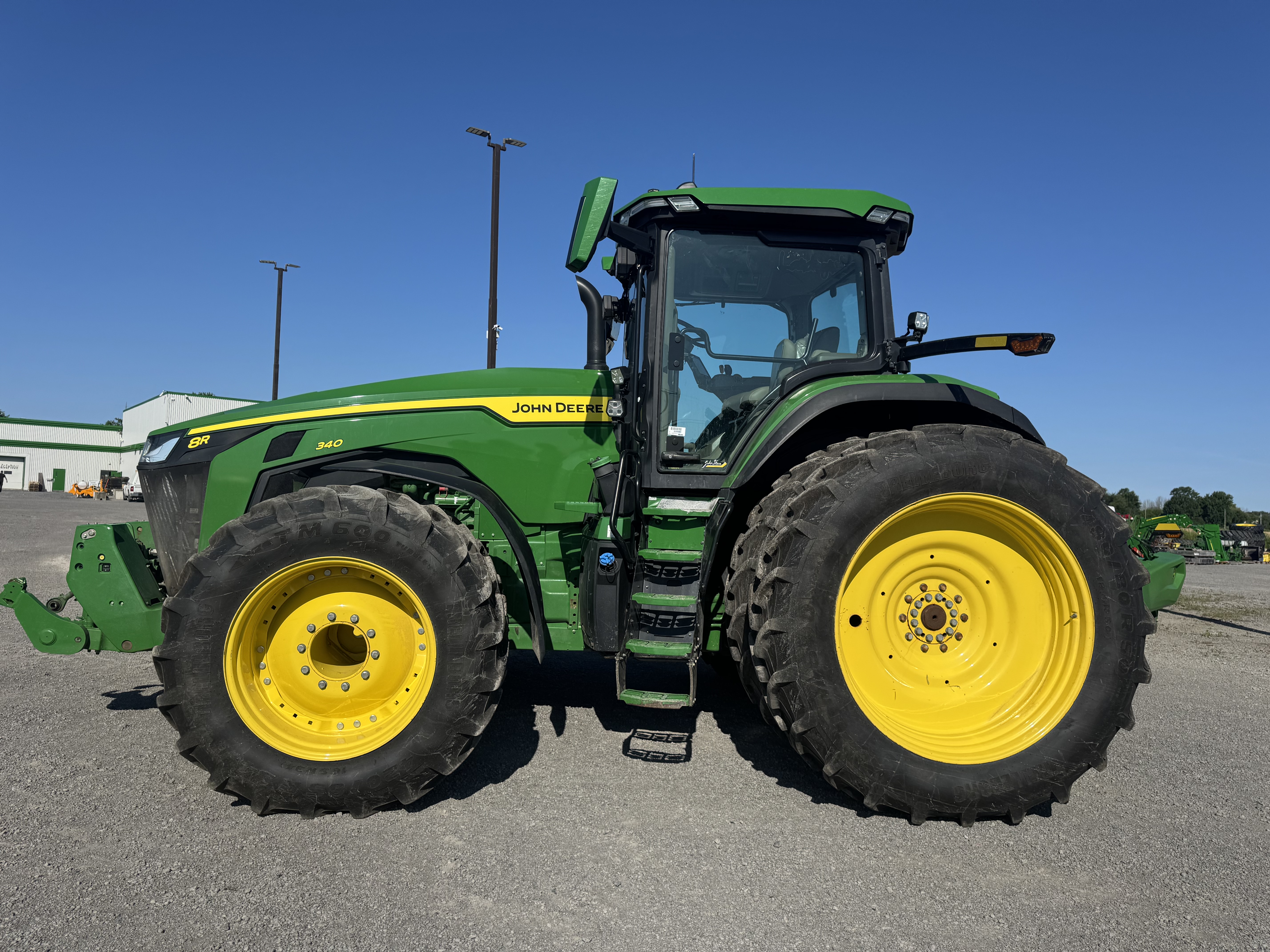 John Deere 8R 340 FRT HTCH PTO