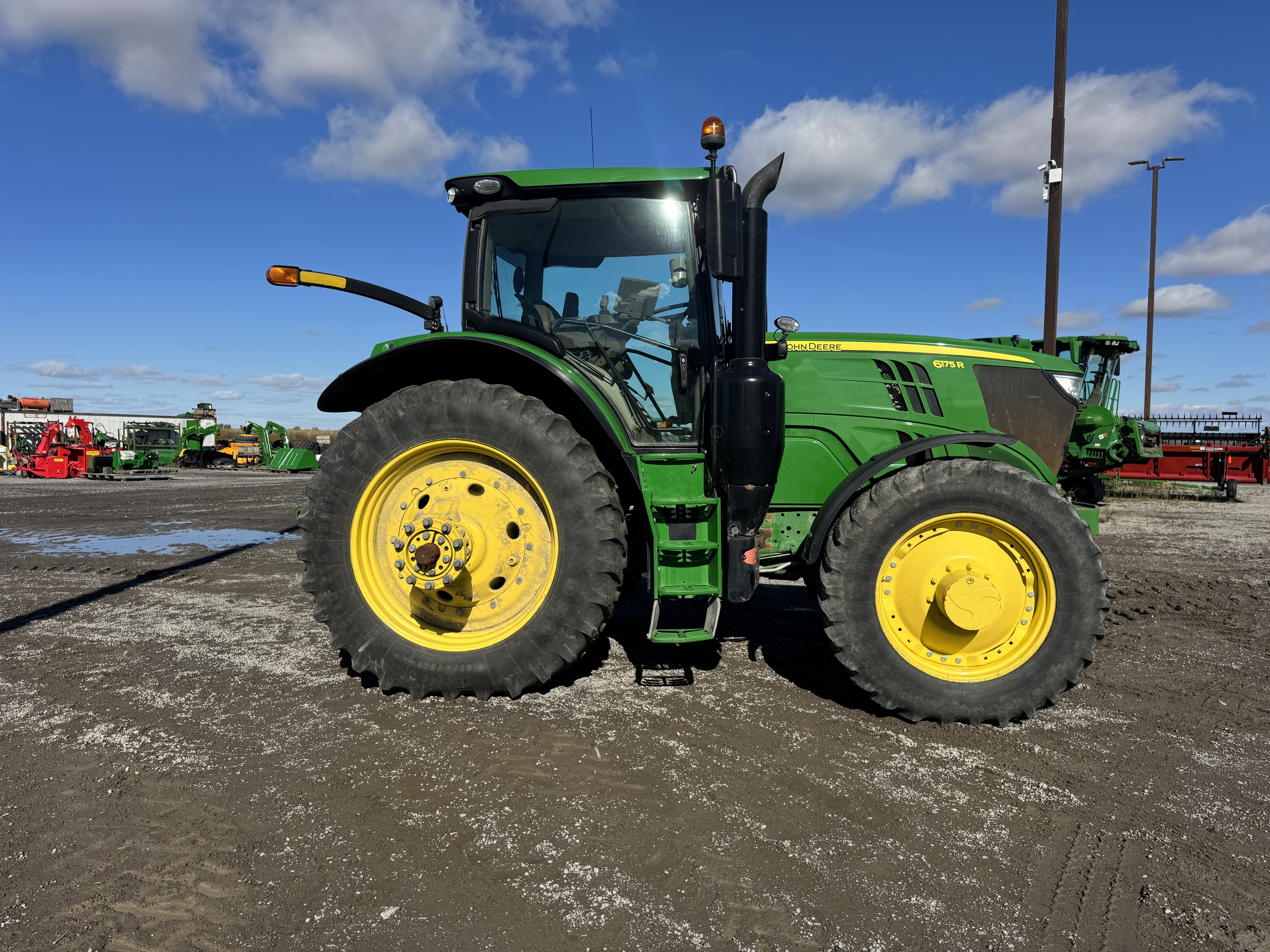 John Deere 6175R