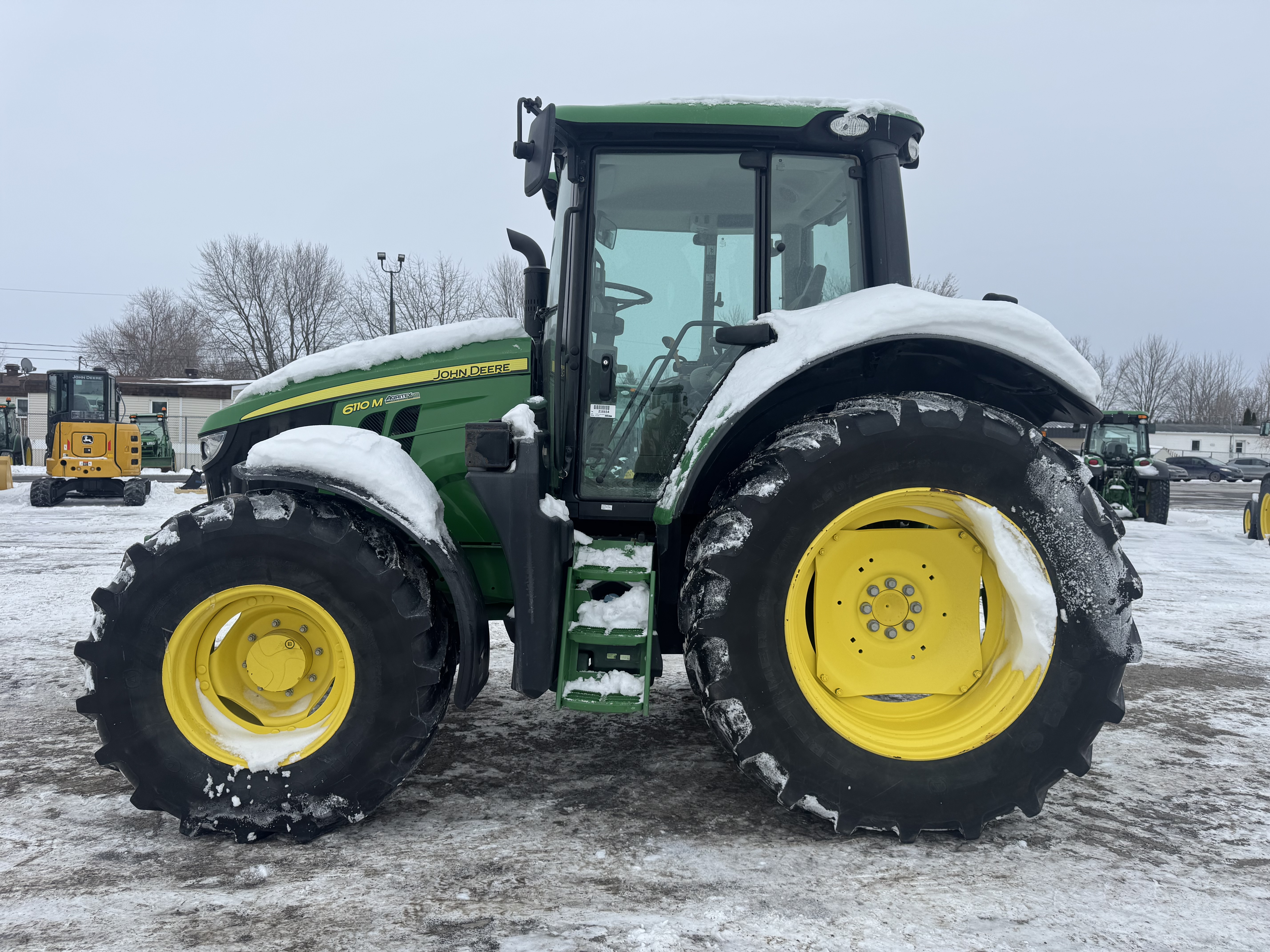 John Deere 6110M 