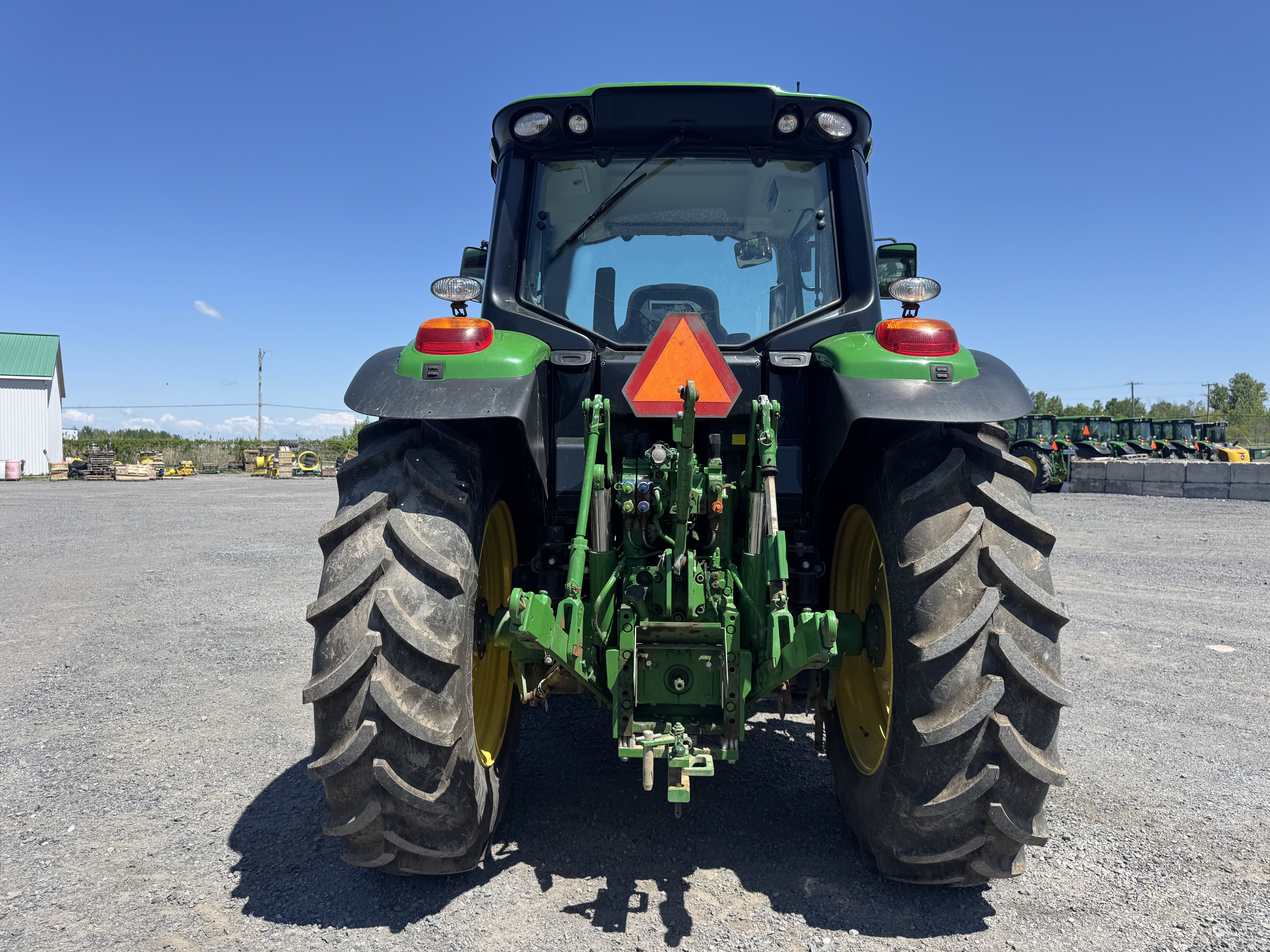 John Deere 6120M