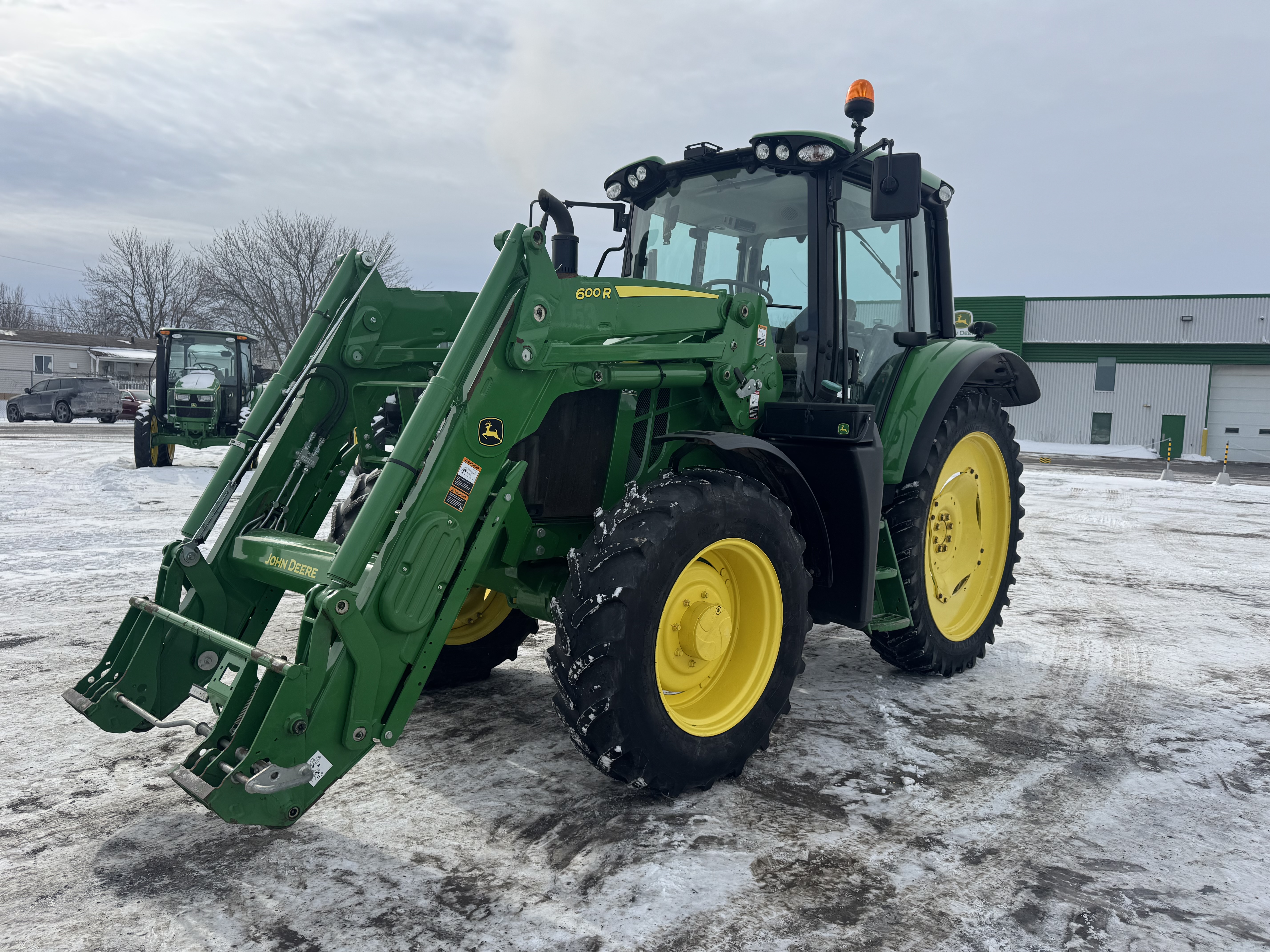 John Deere 6110M