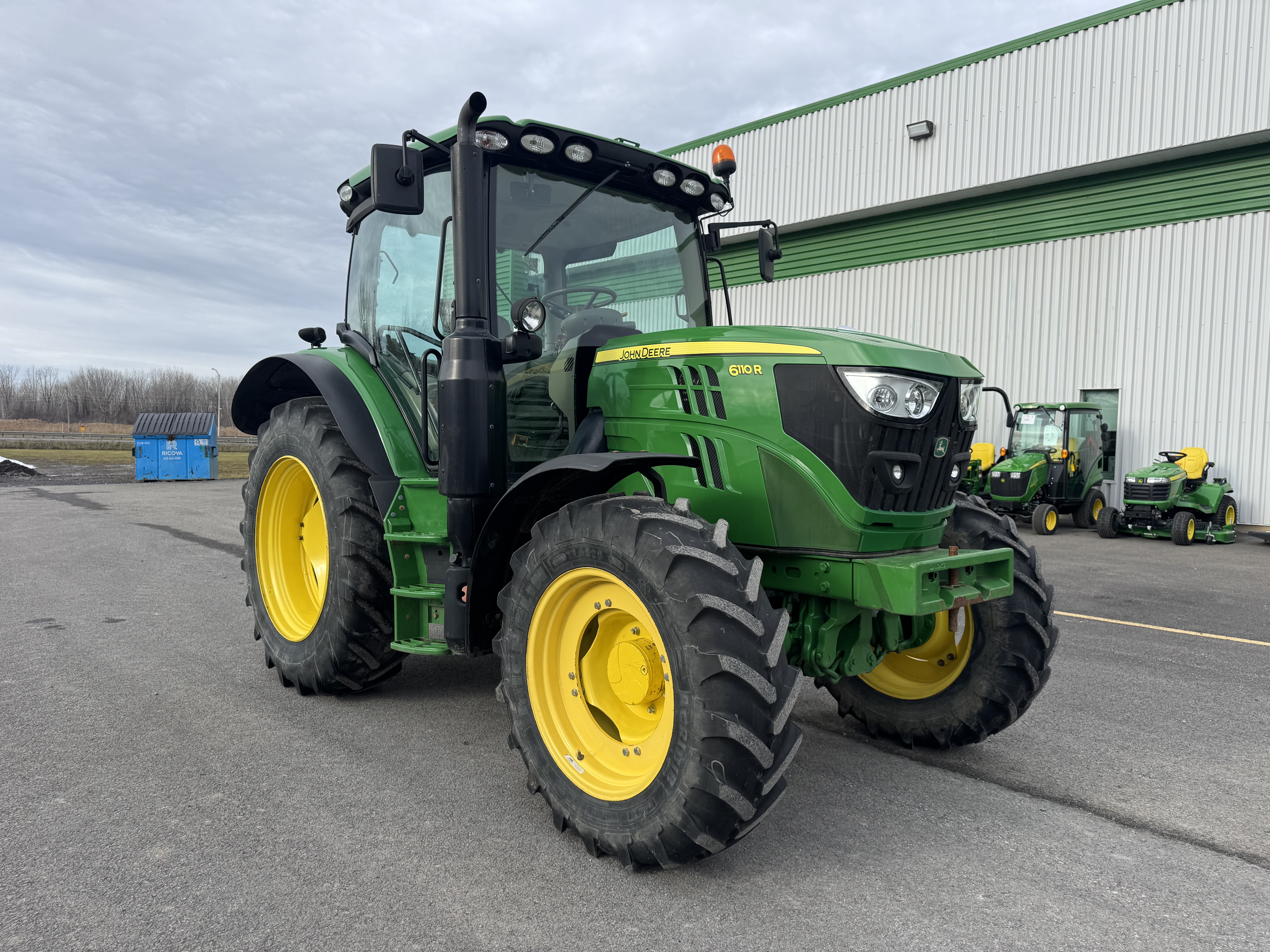 John Deere 6110R