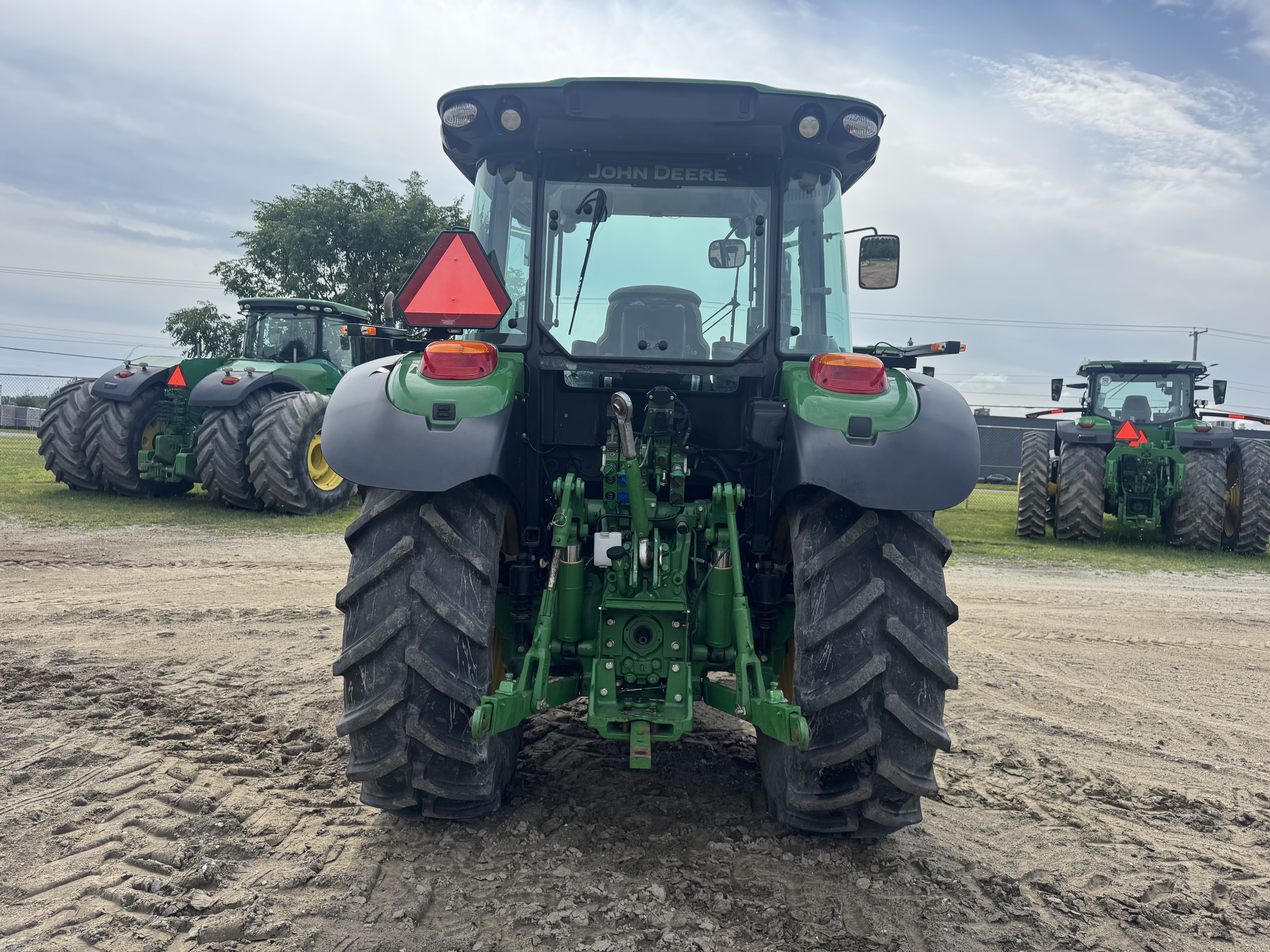 John Deere 5100R