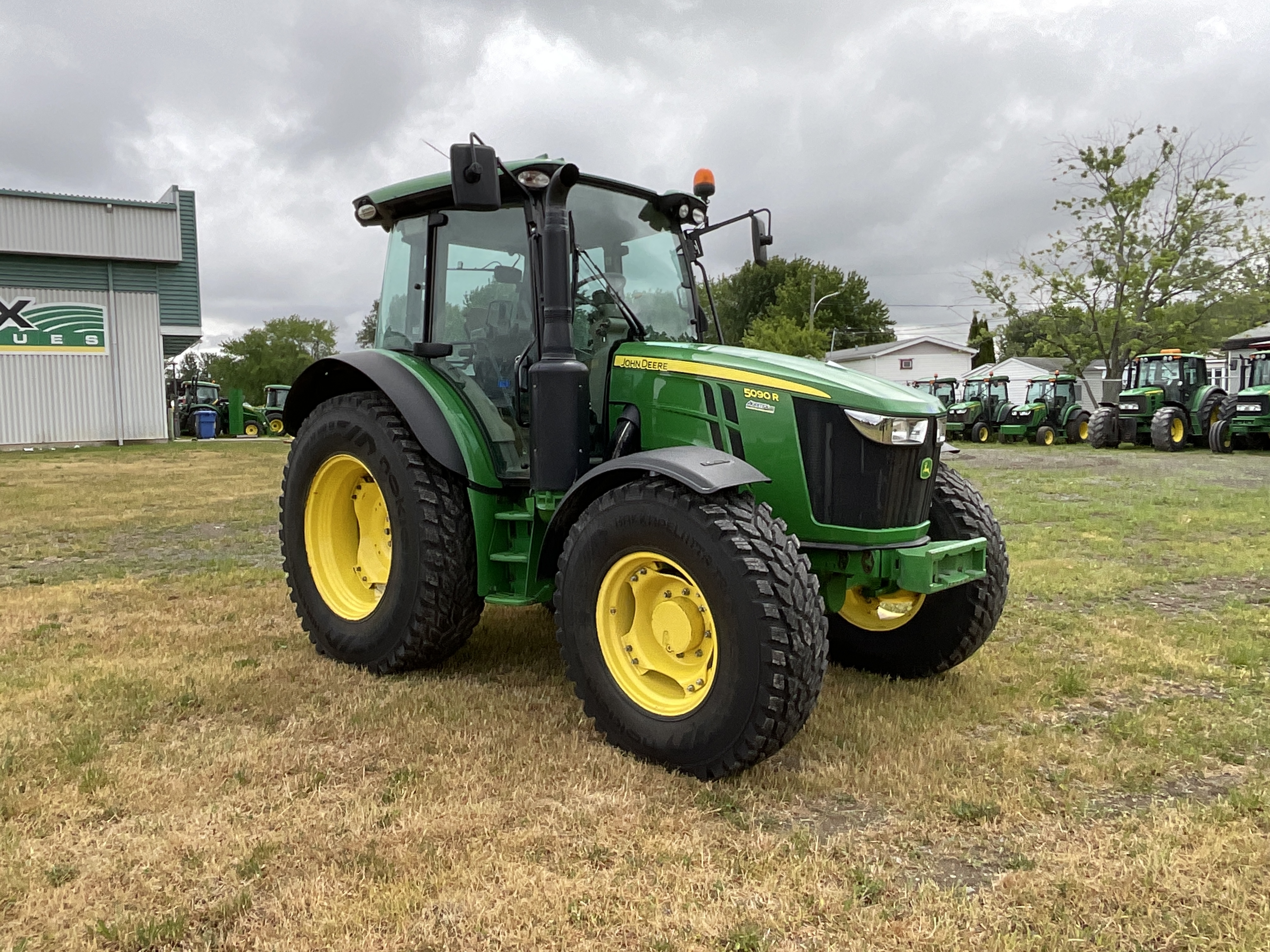 John Deere 5090R NOKIAN