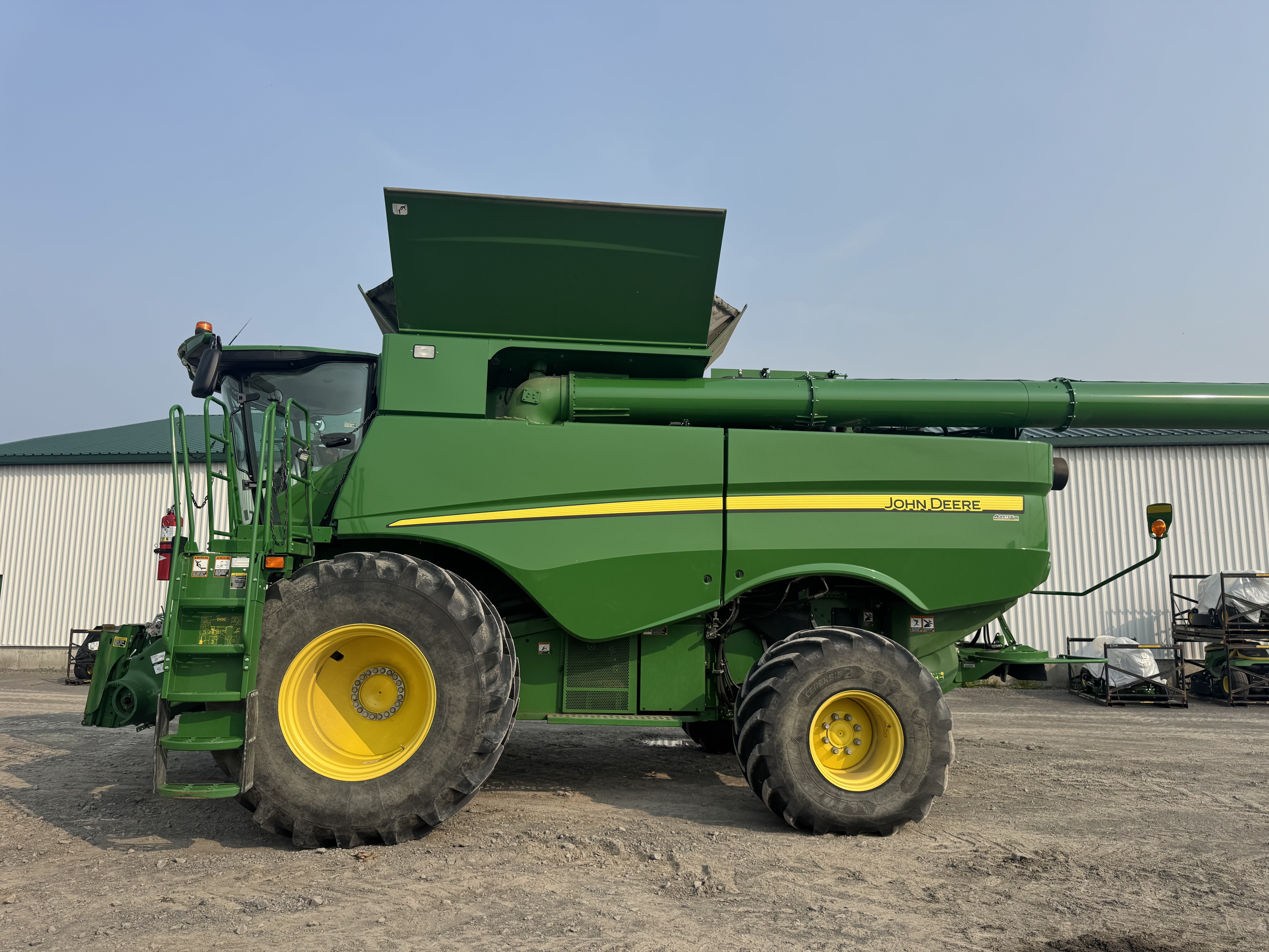 John Deere S780