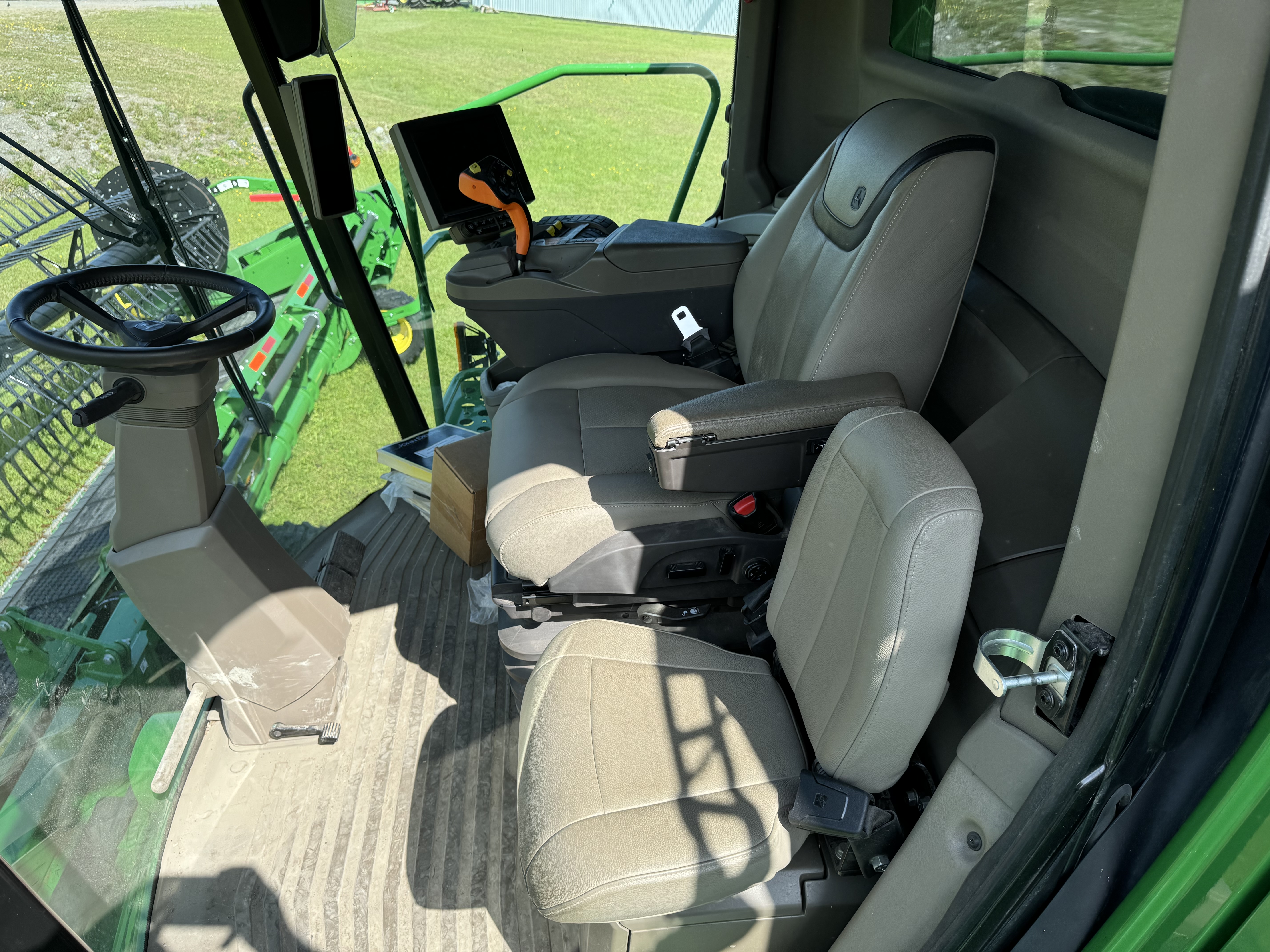 John Deere X9 1100 TRACK