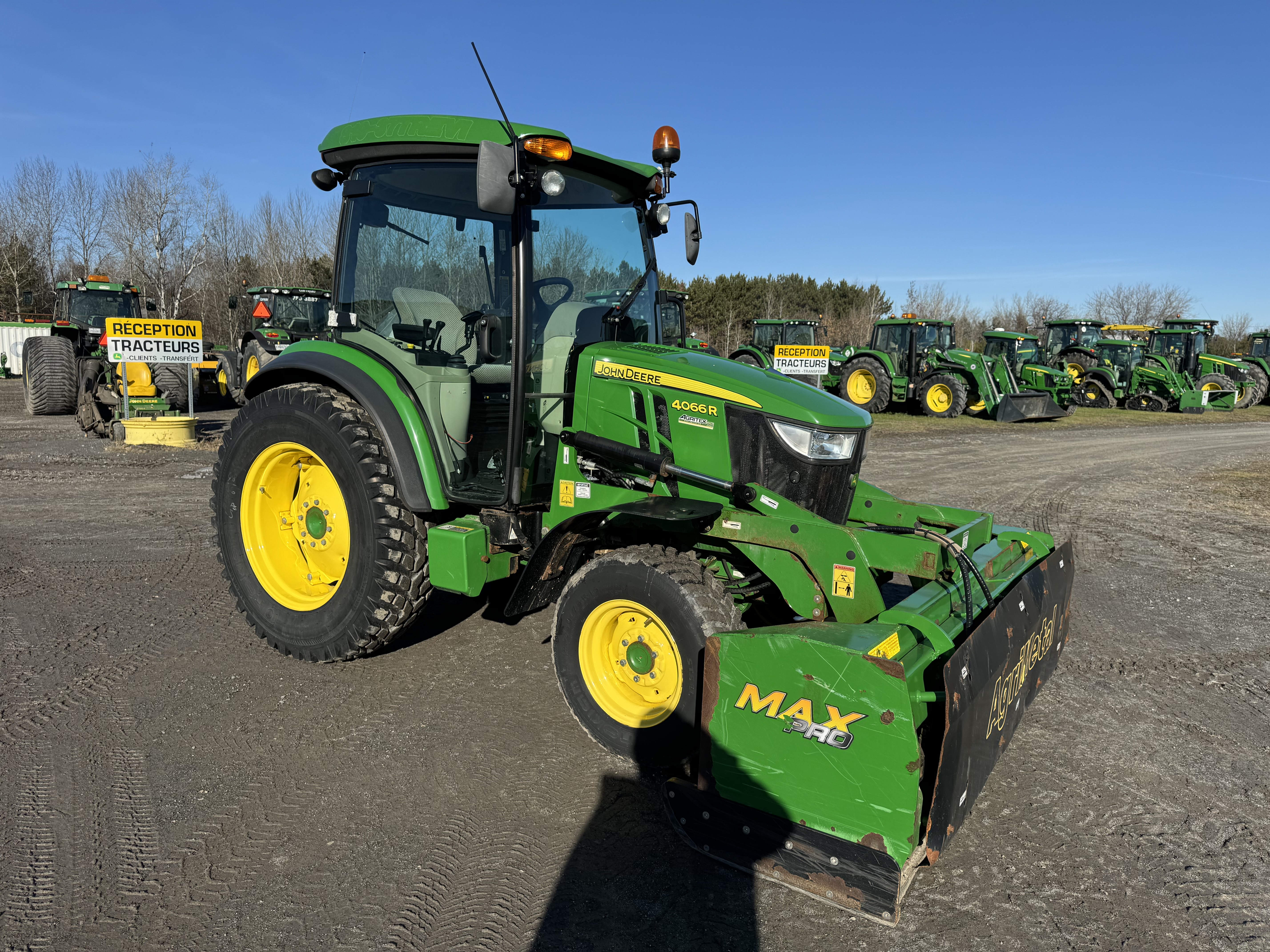 John Deere 4066R GRATTE NOKIAN 