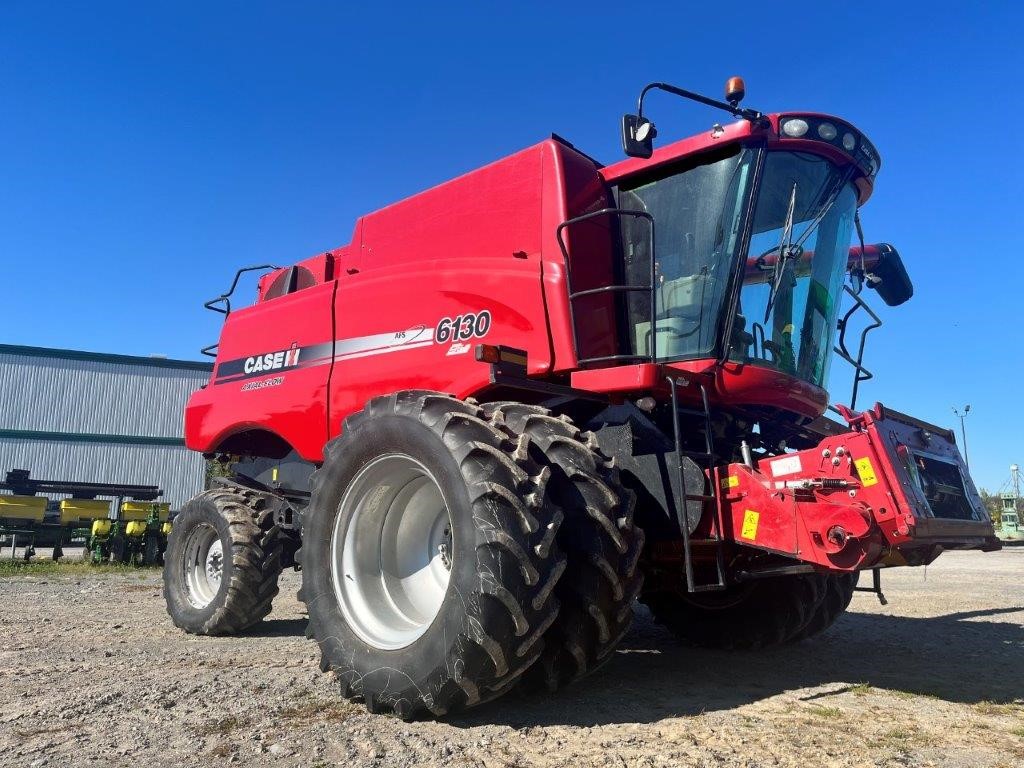 Case/IH 6130 avec nez mais et table