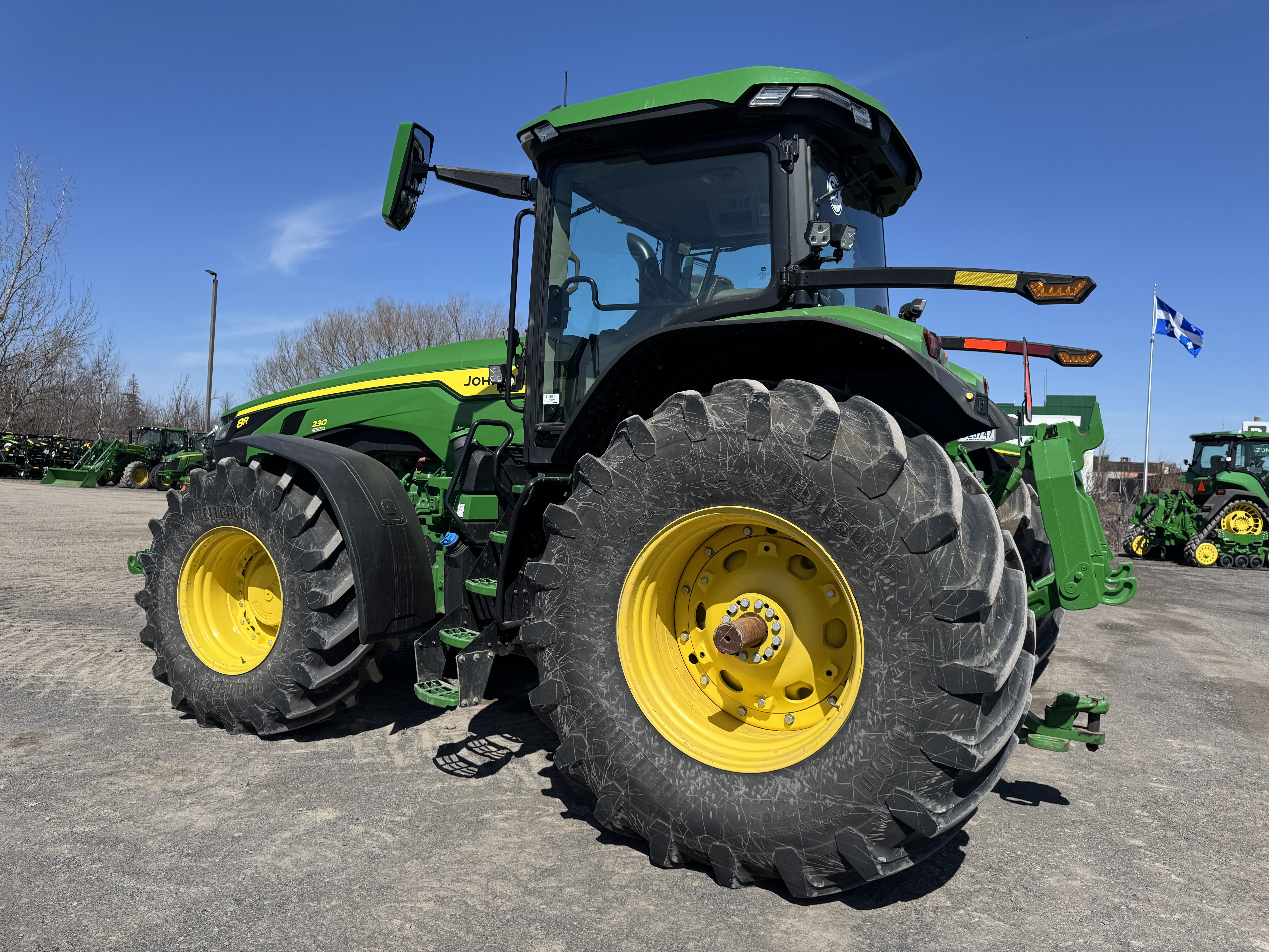 John Deere 8R 230 FRT HITCH