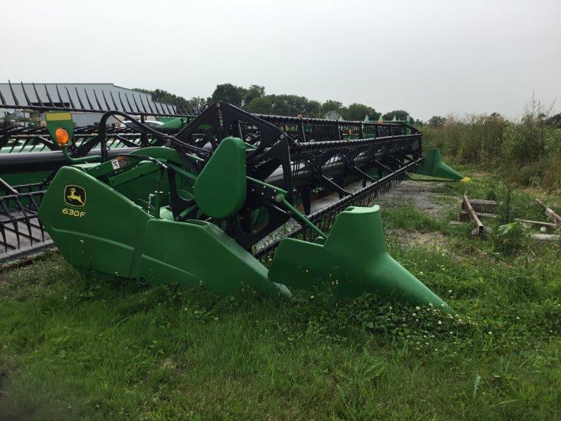 John Deere 630f     *****POUR LES PIECES****