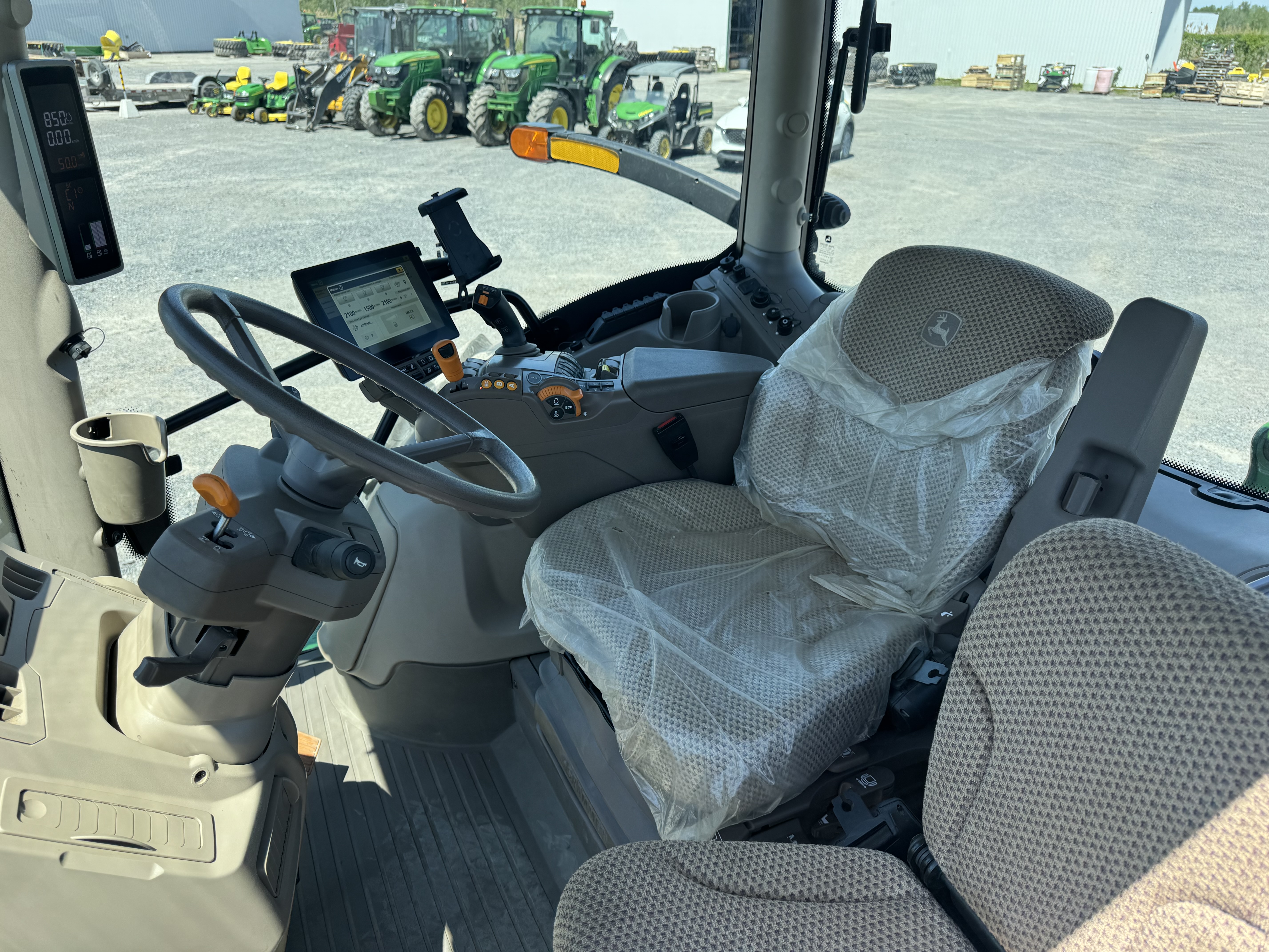 John Deere 6R 145