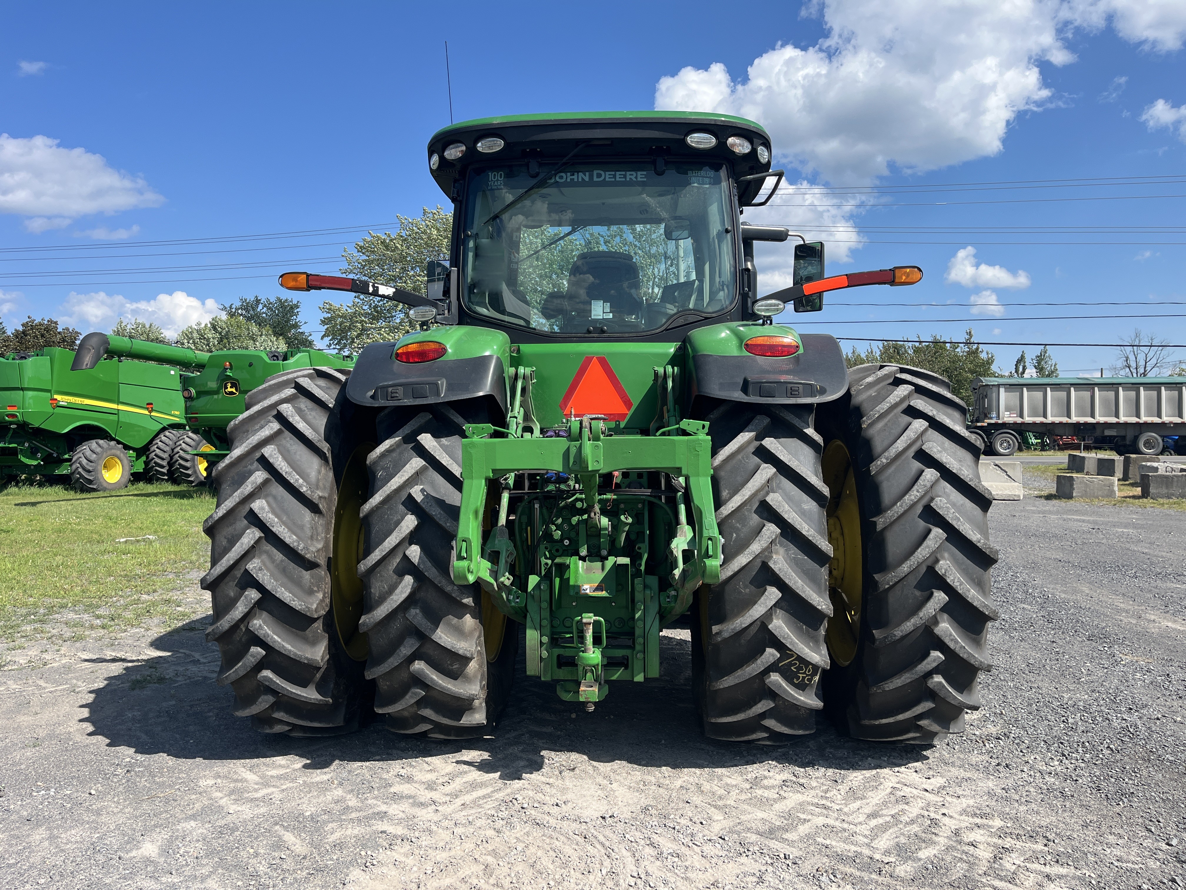 John Deere 7230R