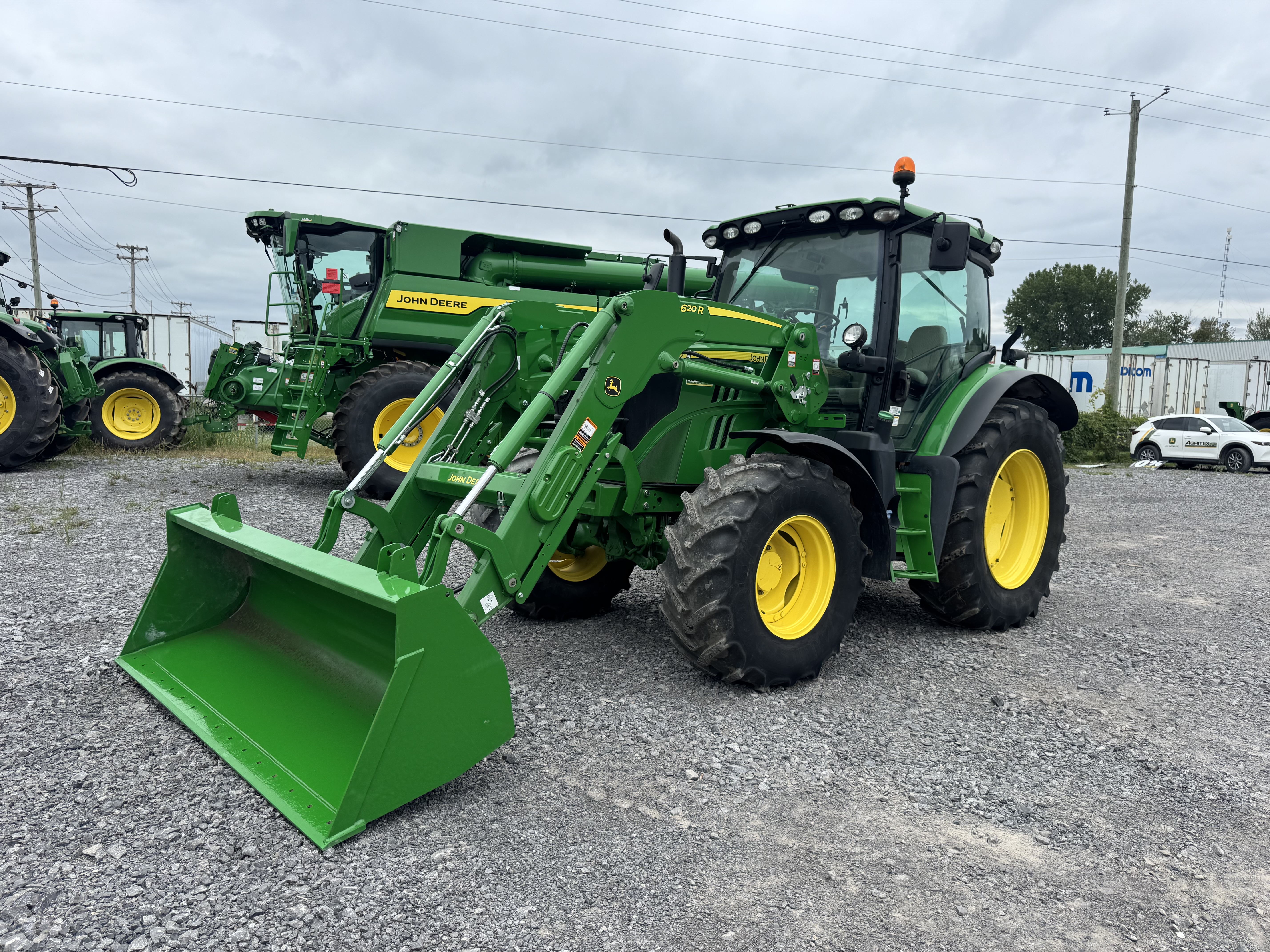 John Deere 6110R LOADER NSL