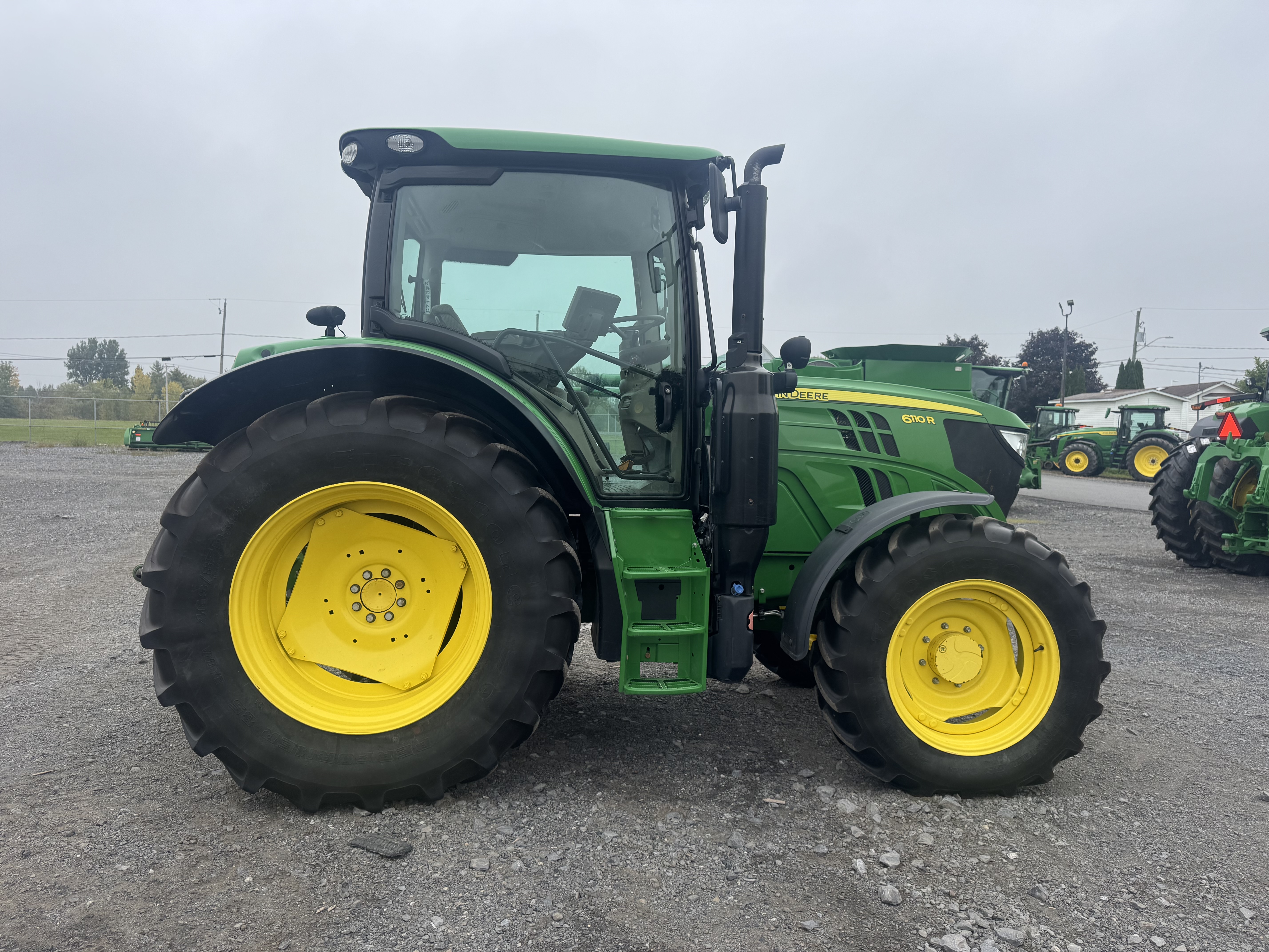 John Deere 6110R