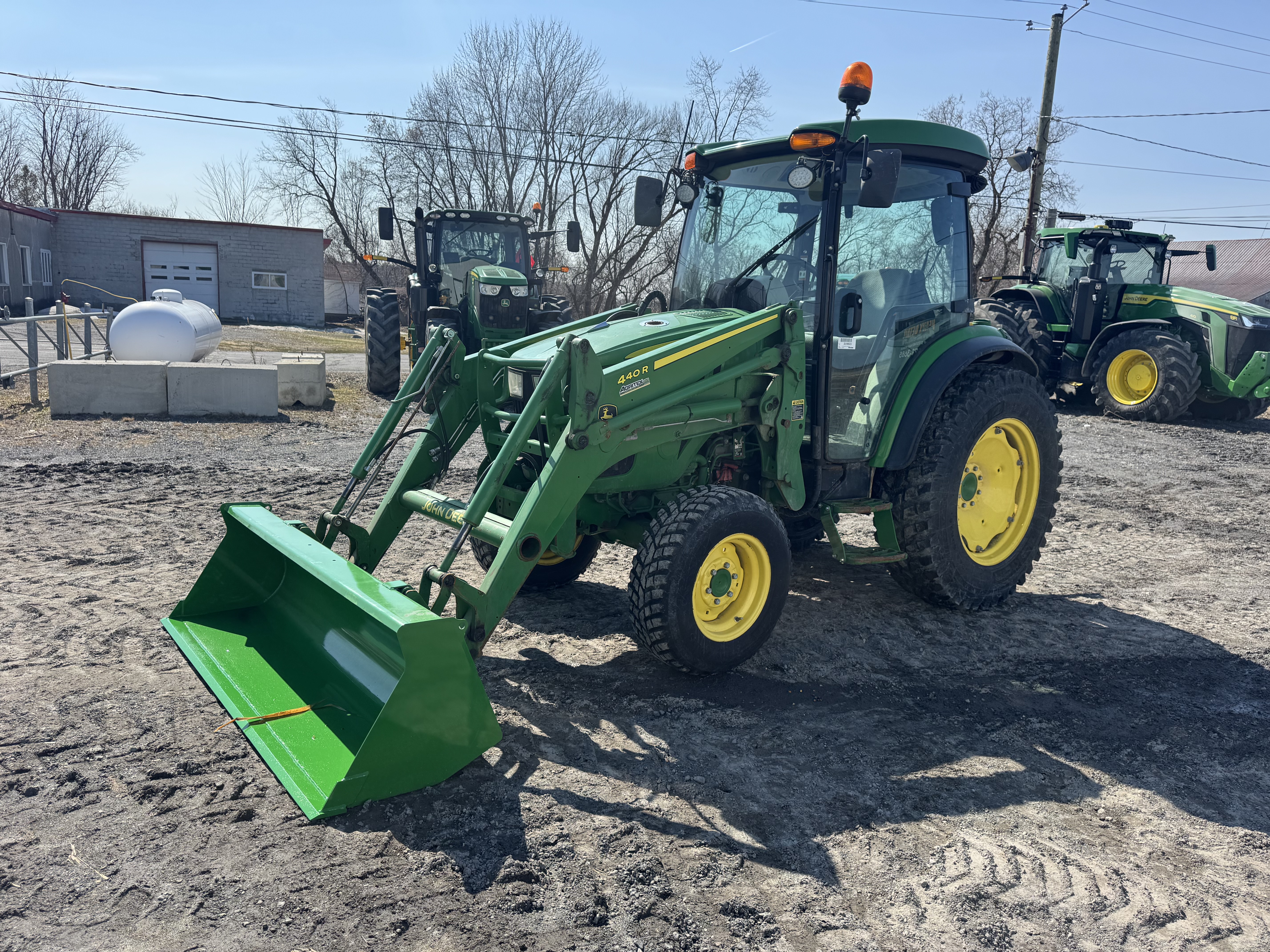 John Deere 4066R NOKIAN 