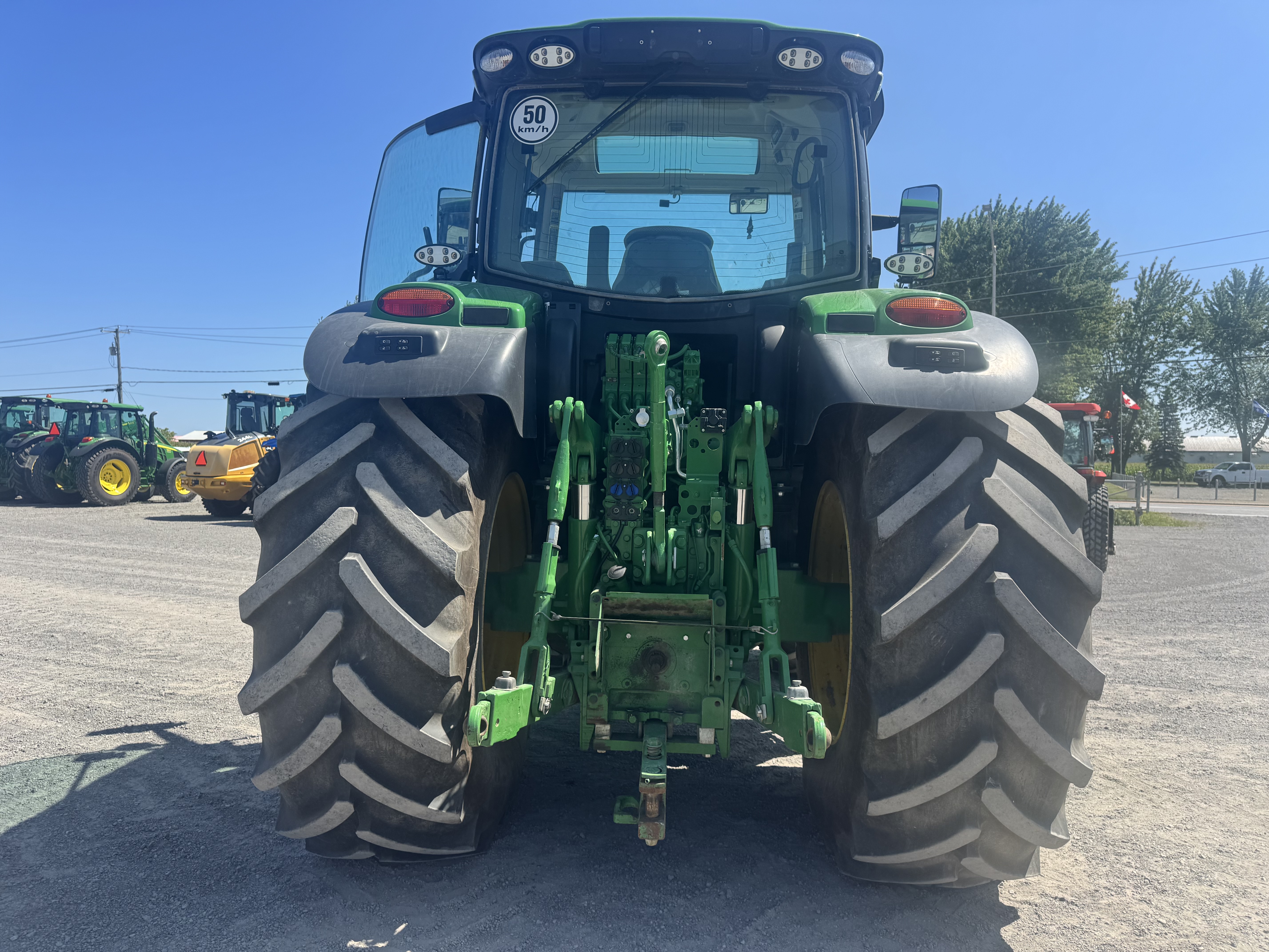John Deere 6R 215