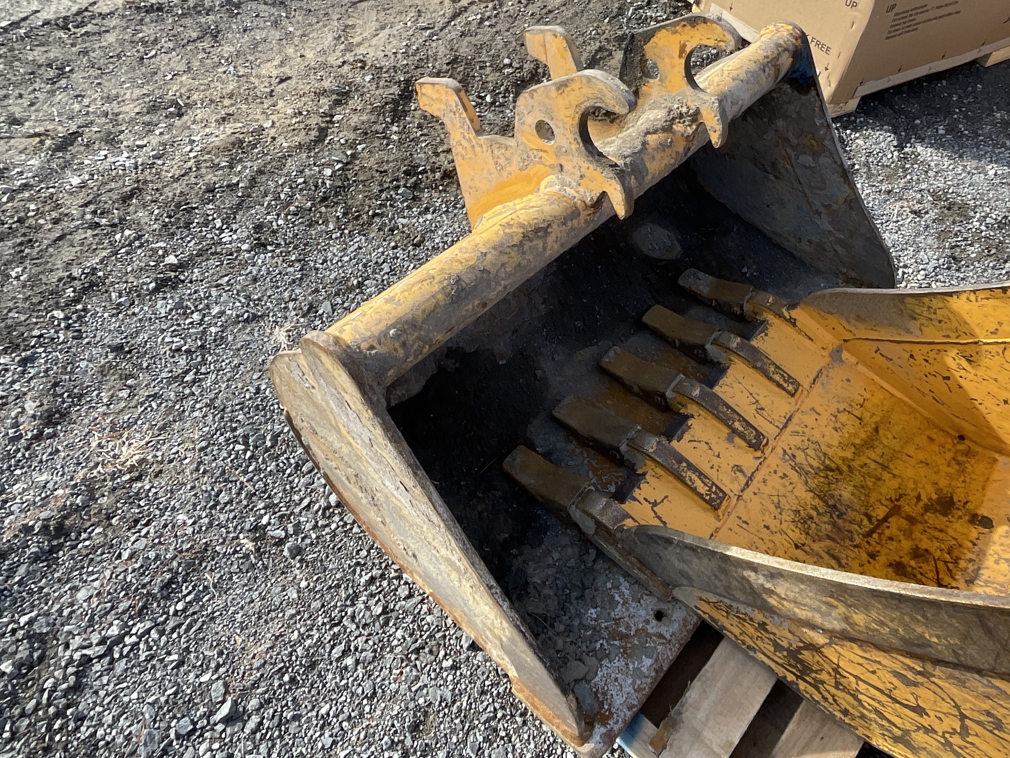 SSTA BUCKET 40 PC A FOSSÉ SSTA 35G