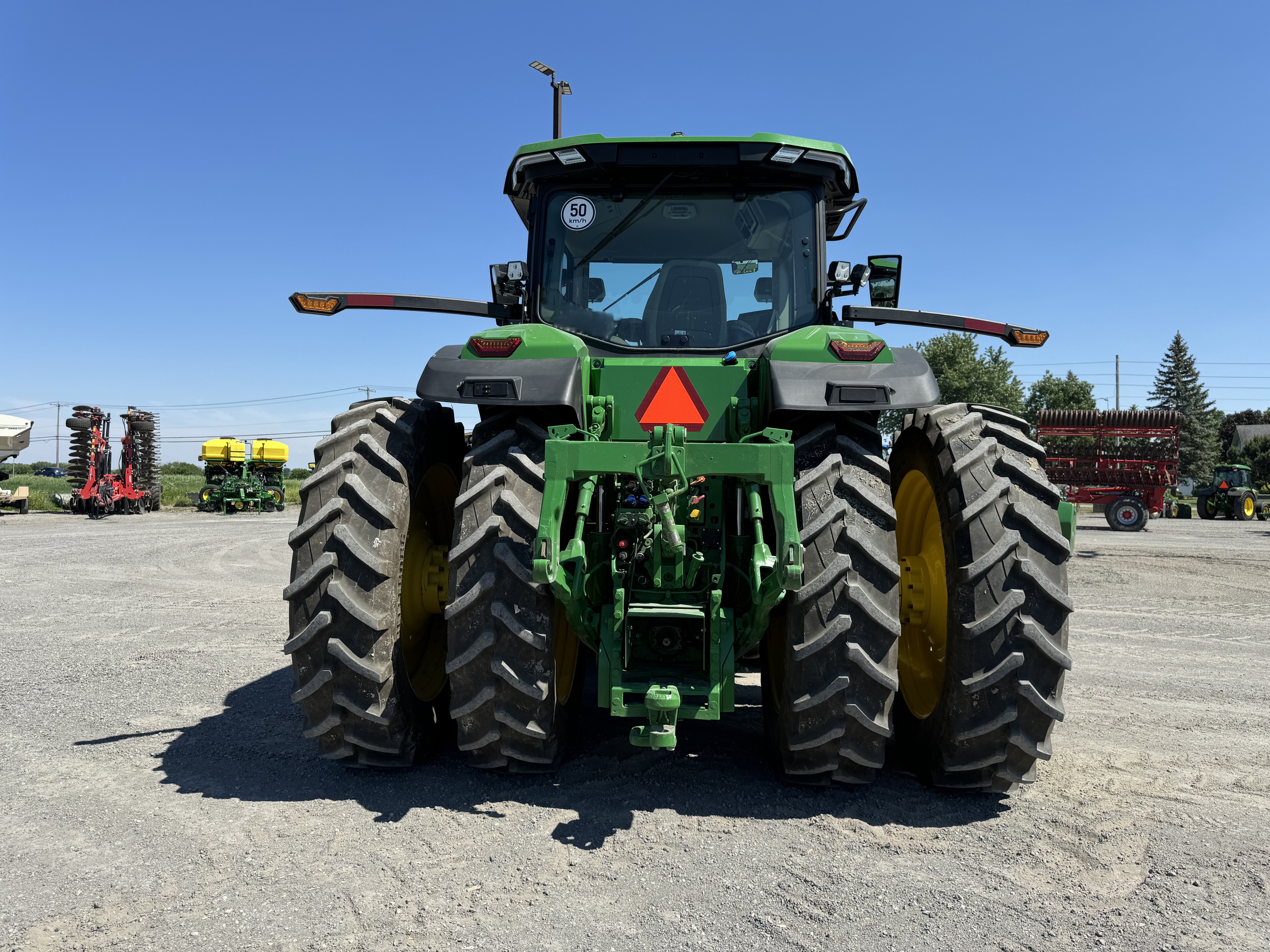 John Deere 8R 230