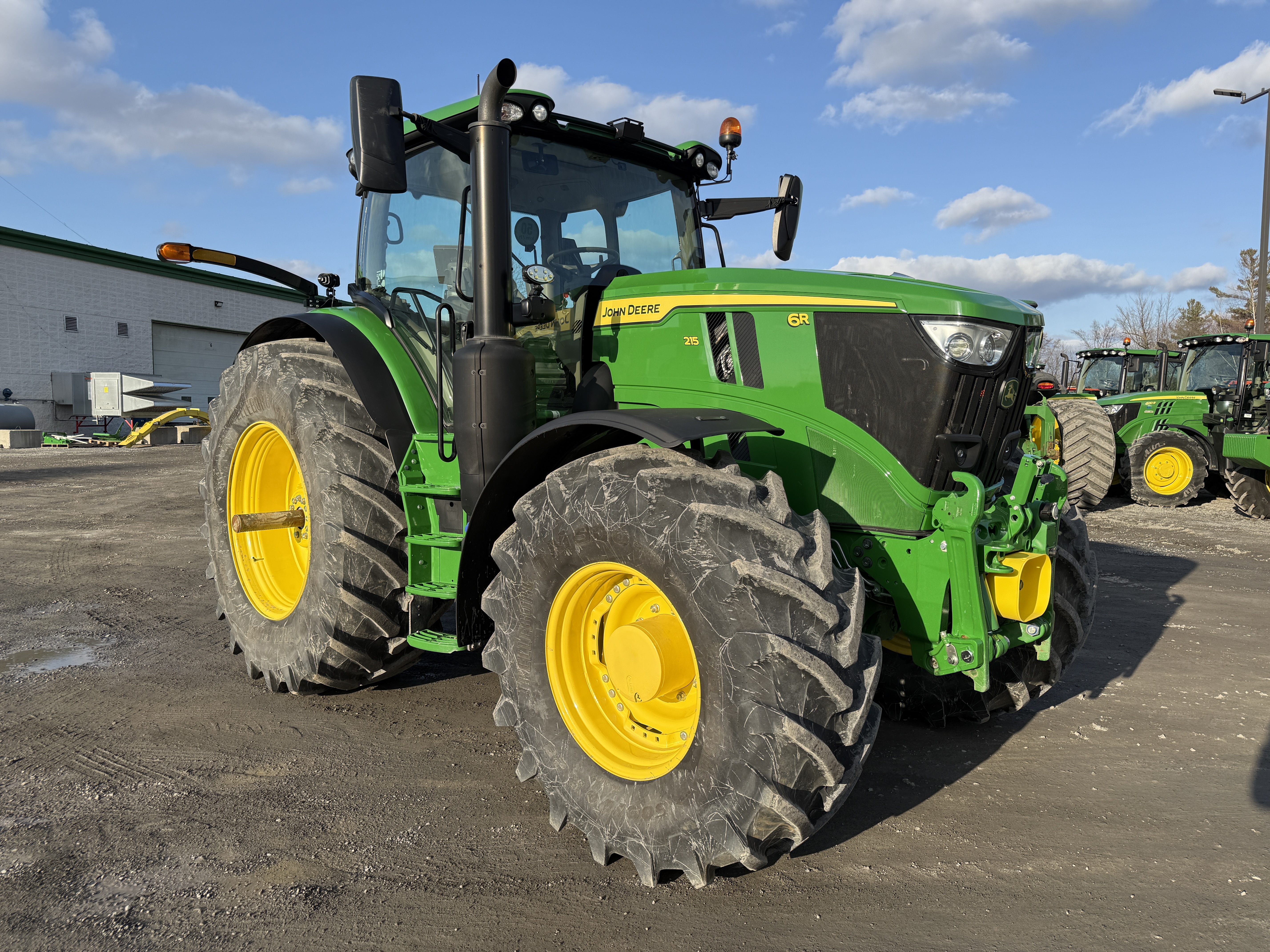 John Deere 6R 215 FRT HITCH PTO   