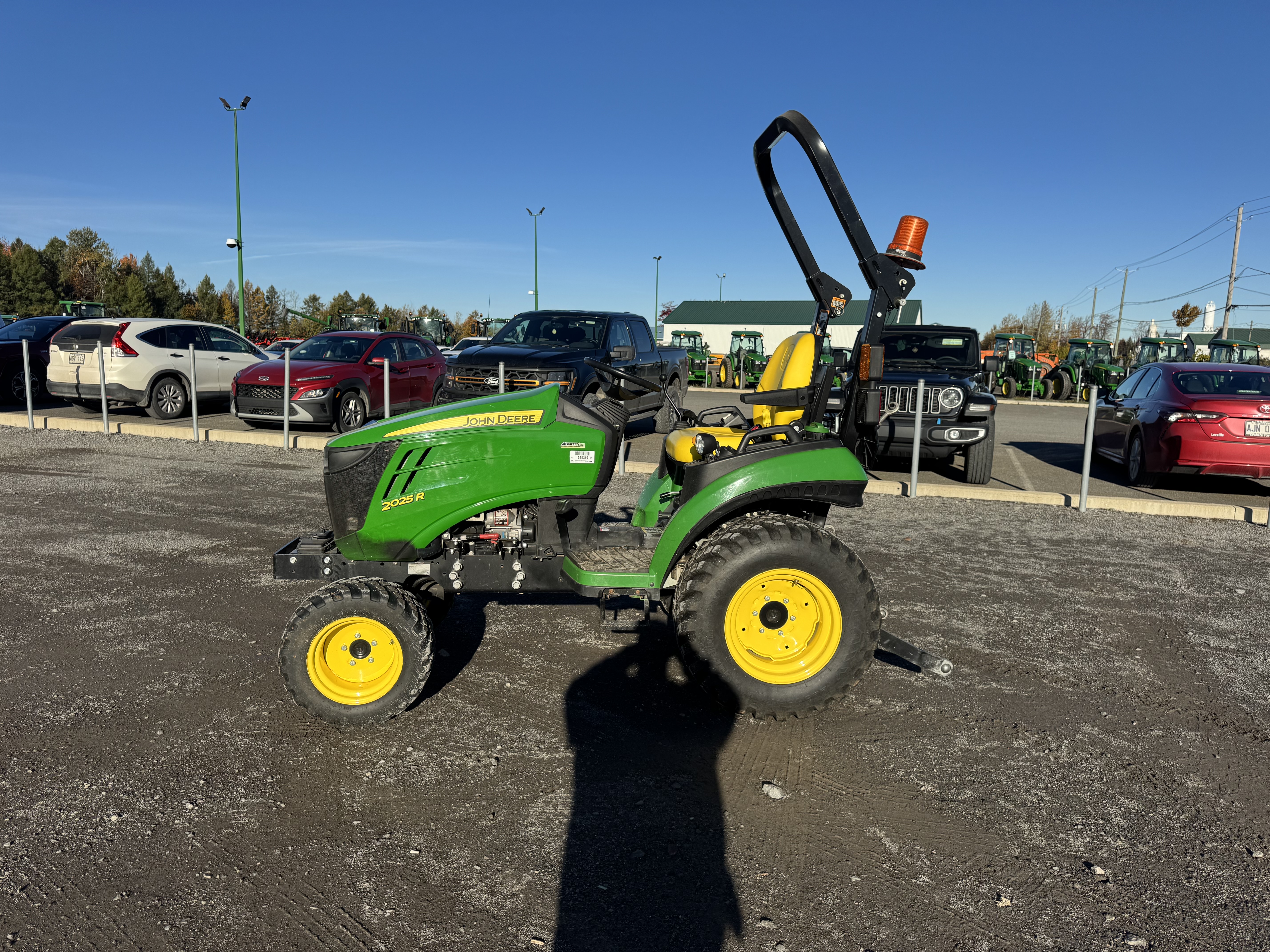 John Deere 2025R