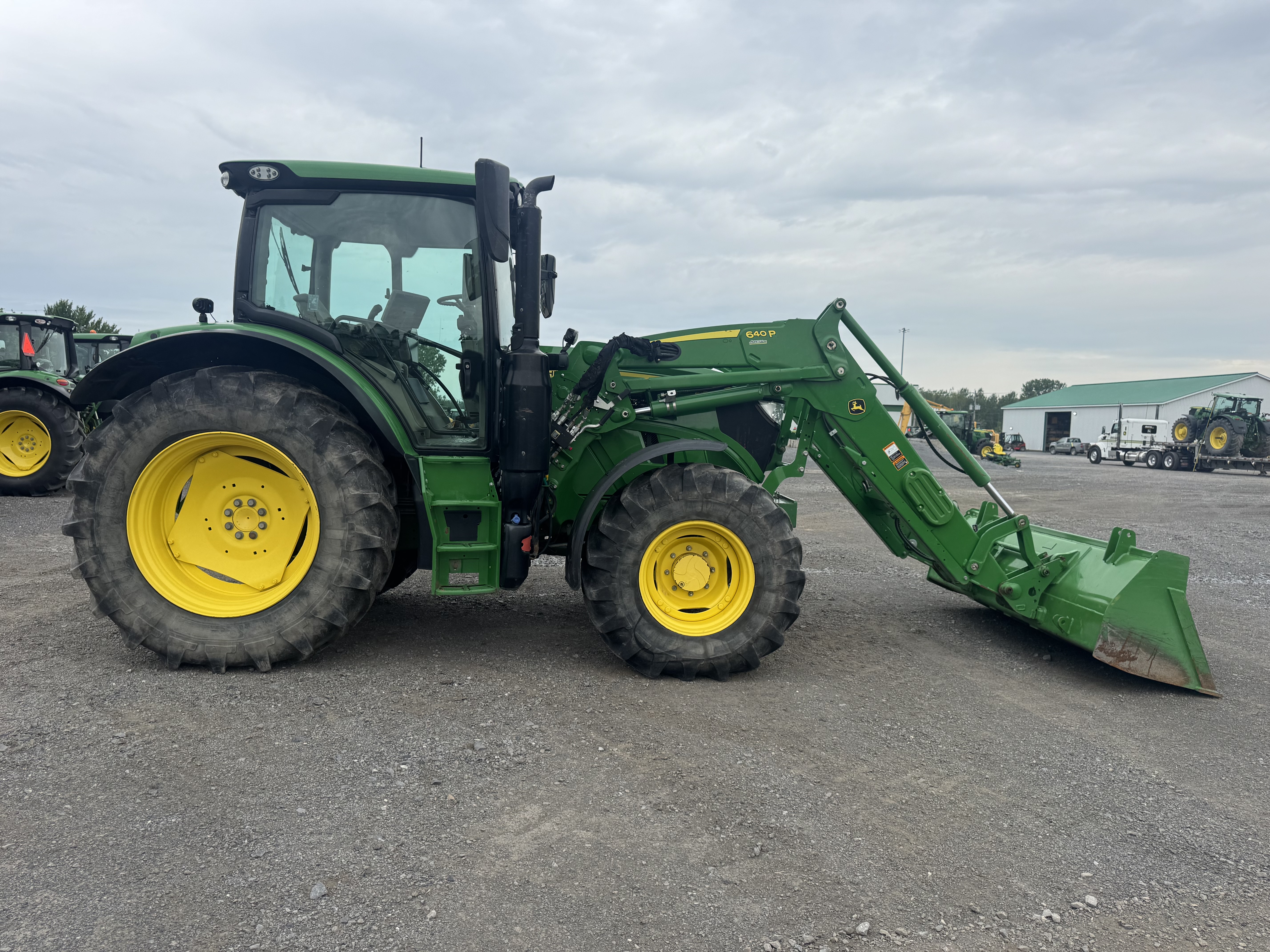 John Deere 6R 110