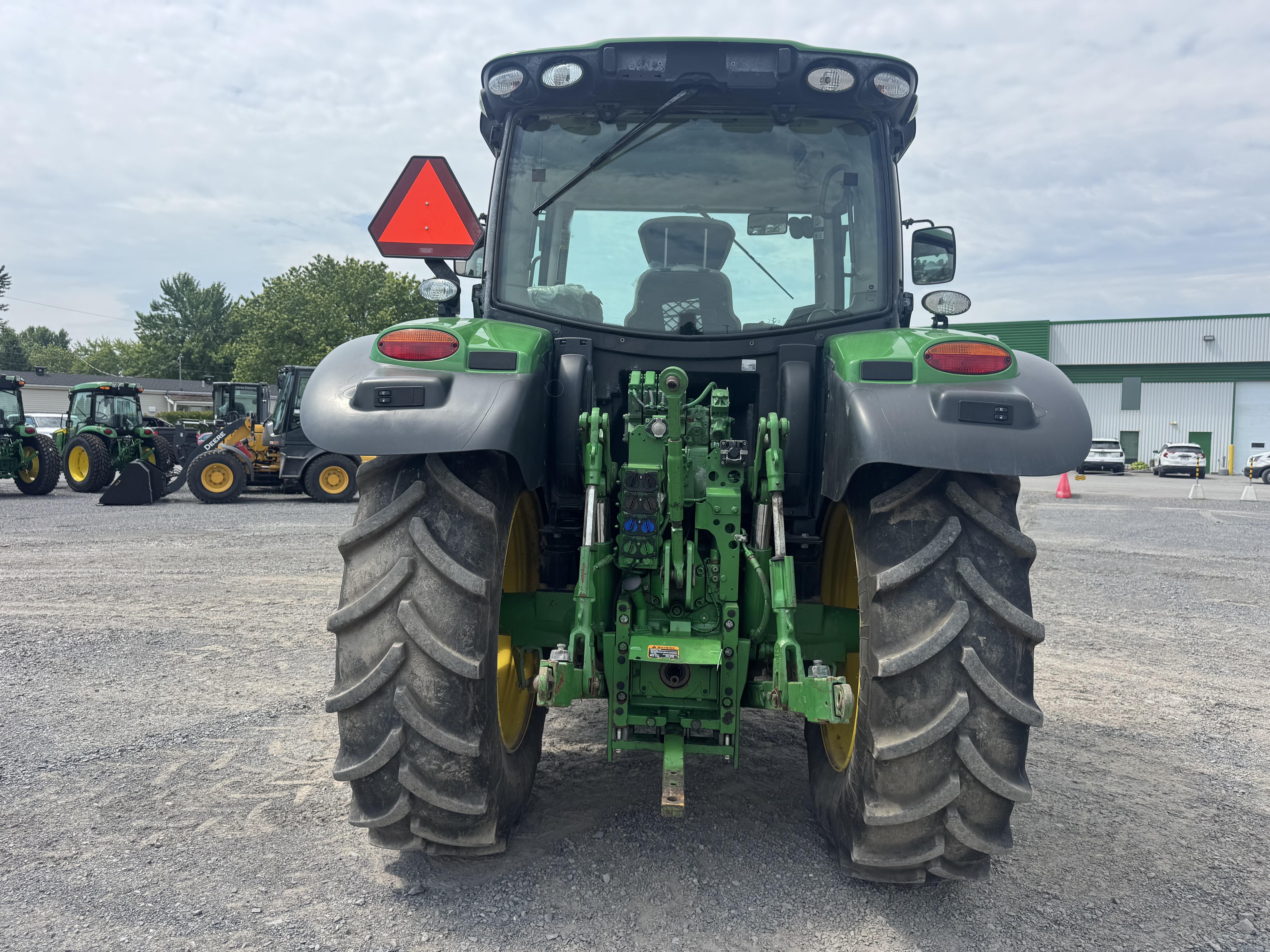 John Deere 6110R