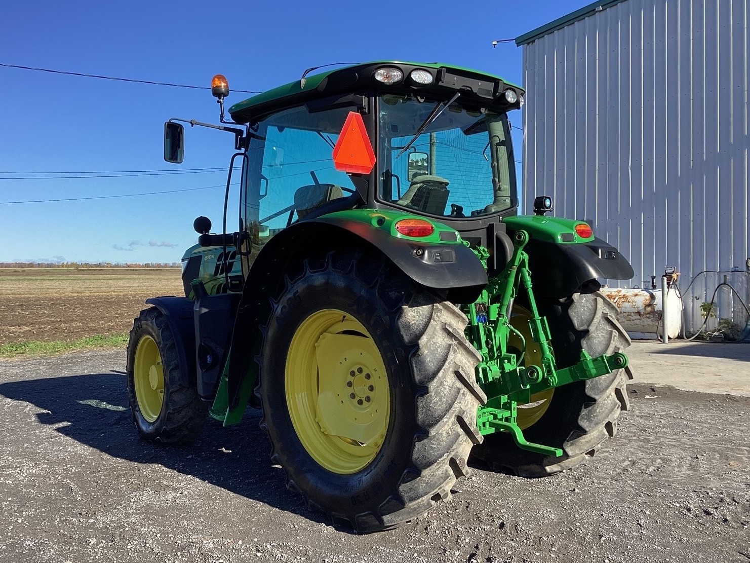 John Deere 6110R   