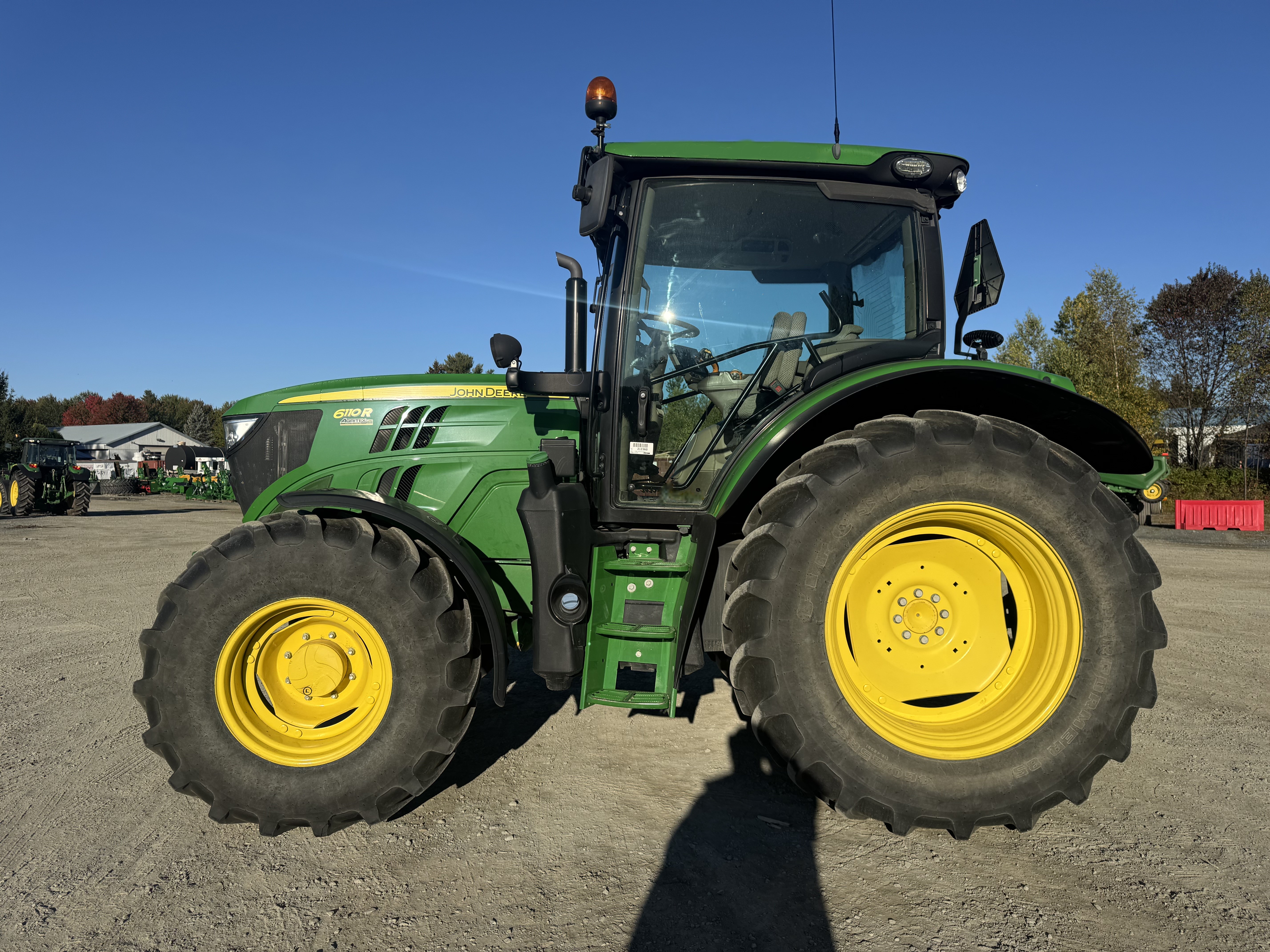 John Deere 6110R
