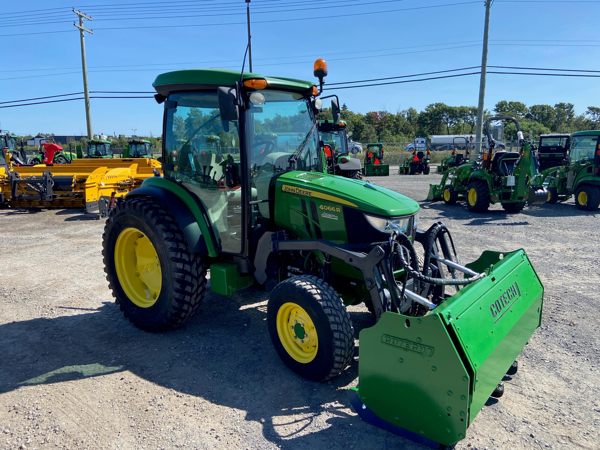 John Deere 4066R GRATTE NOKIAN  