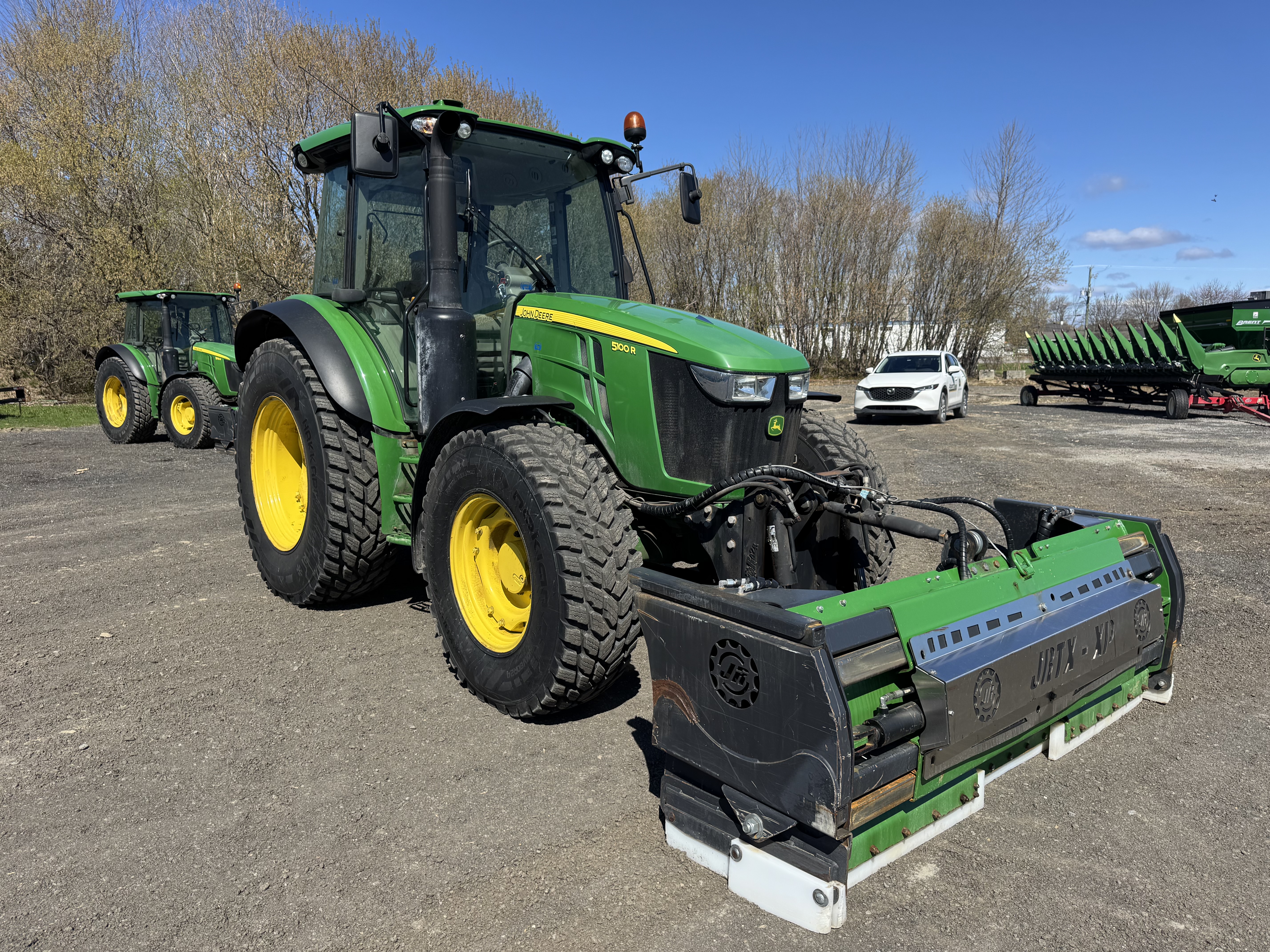 John Deere 5100R NOKIAN JRTX-XP