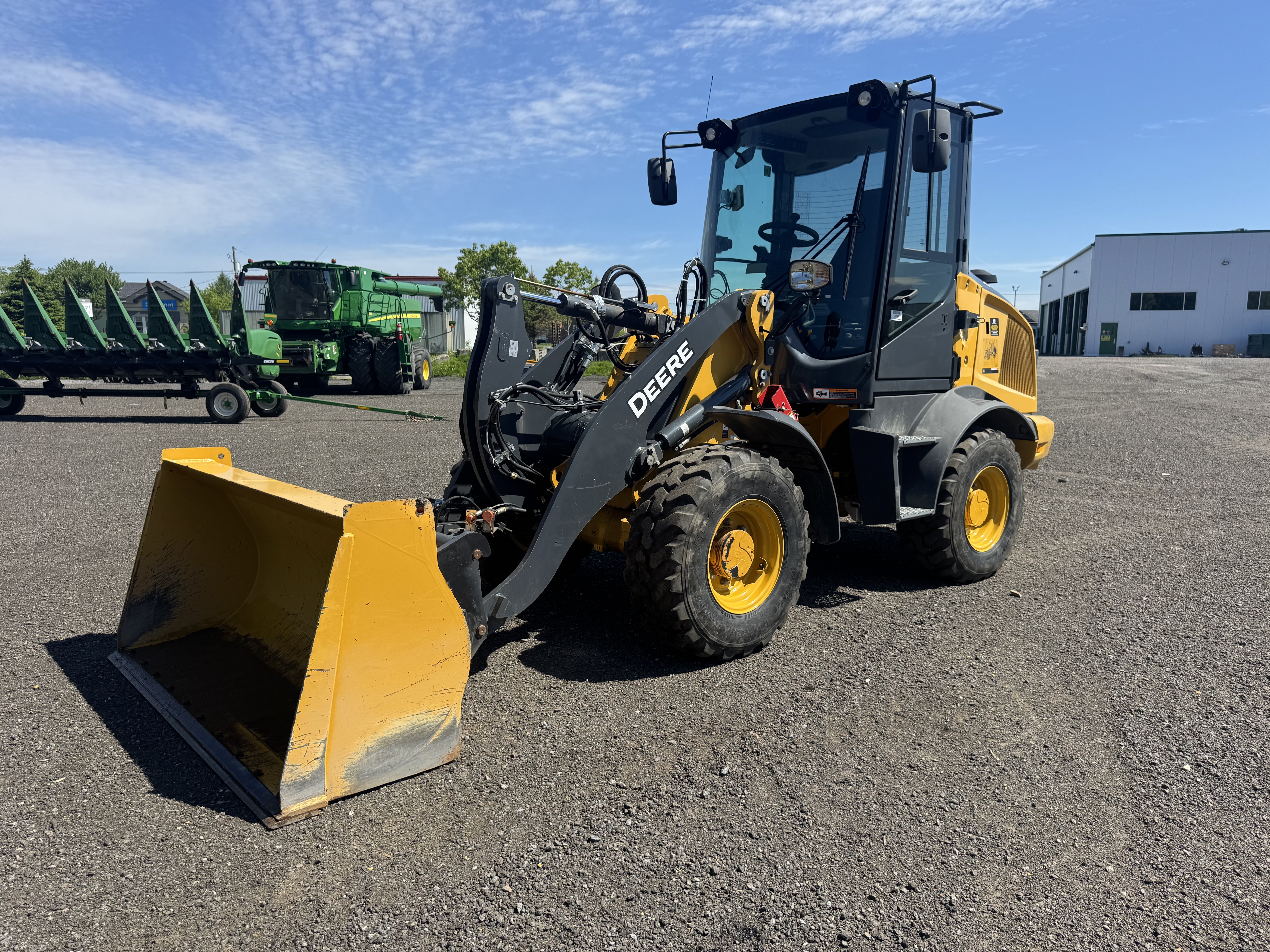 John Deere 244L