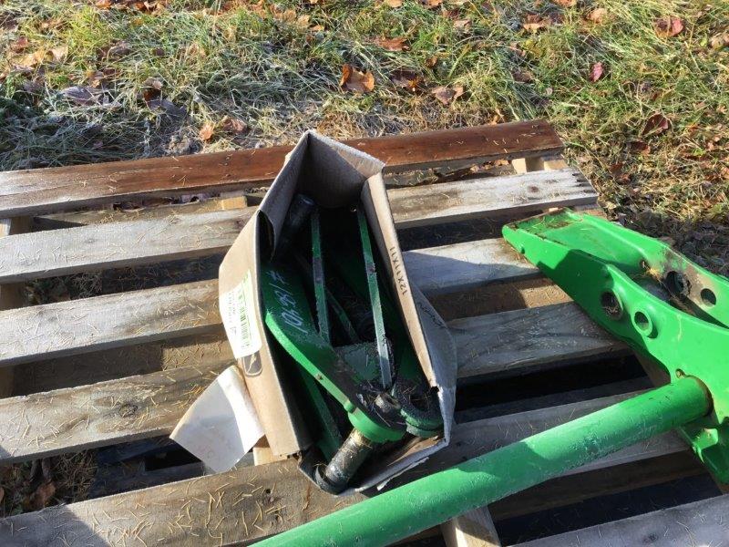 John Deere QUICK ATTACHE CUT