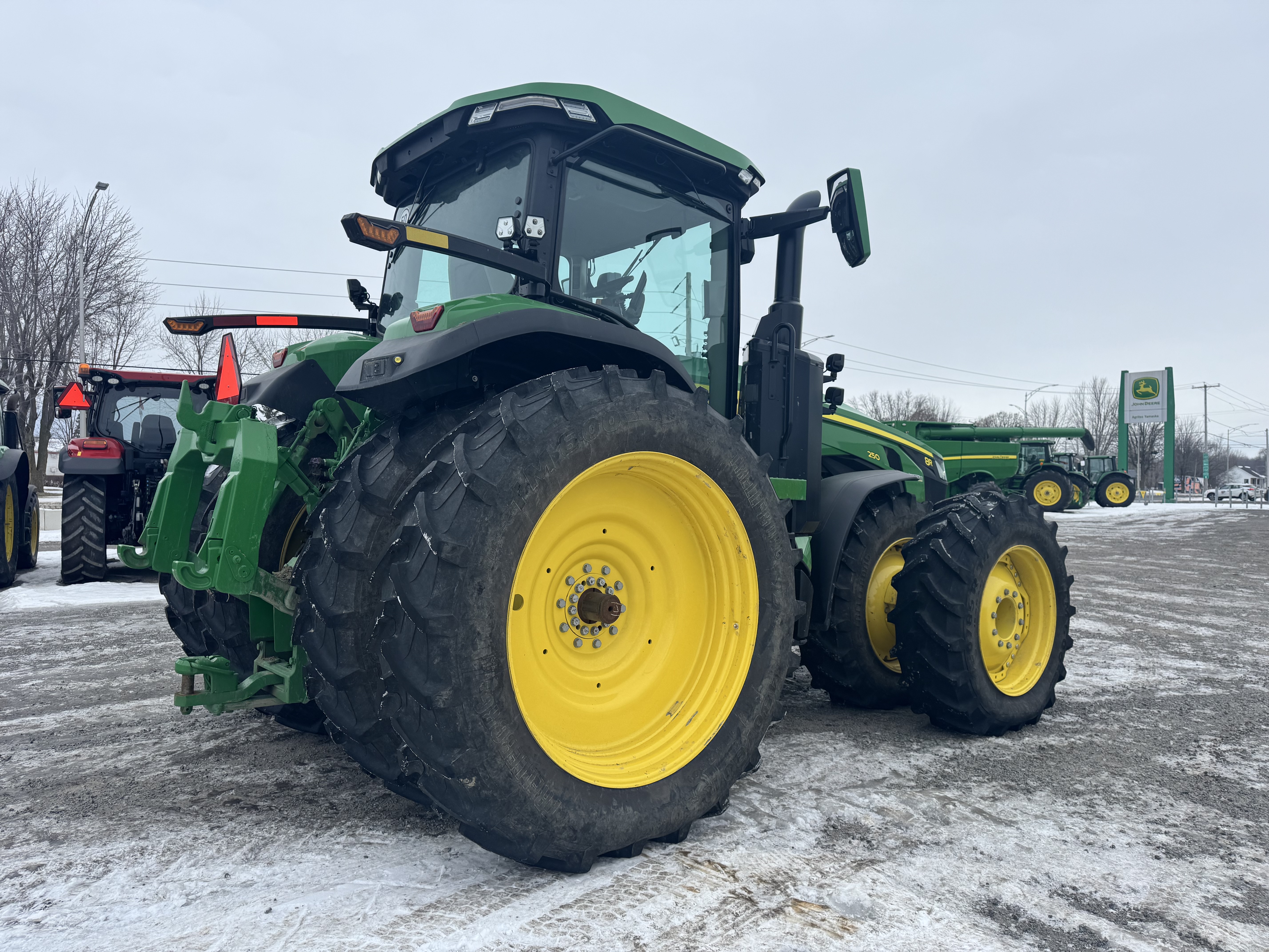 John Deere 8R 250