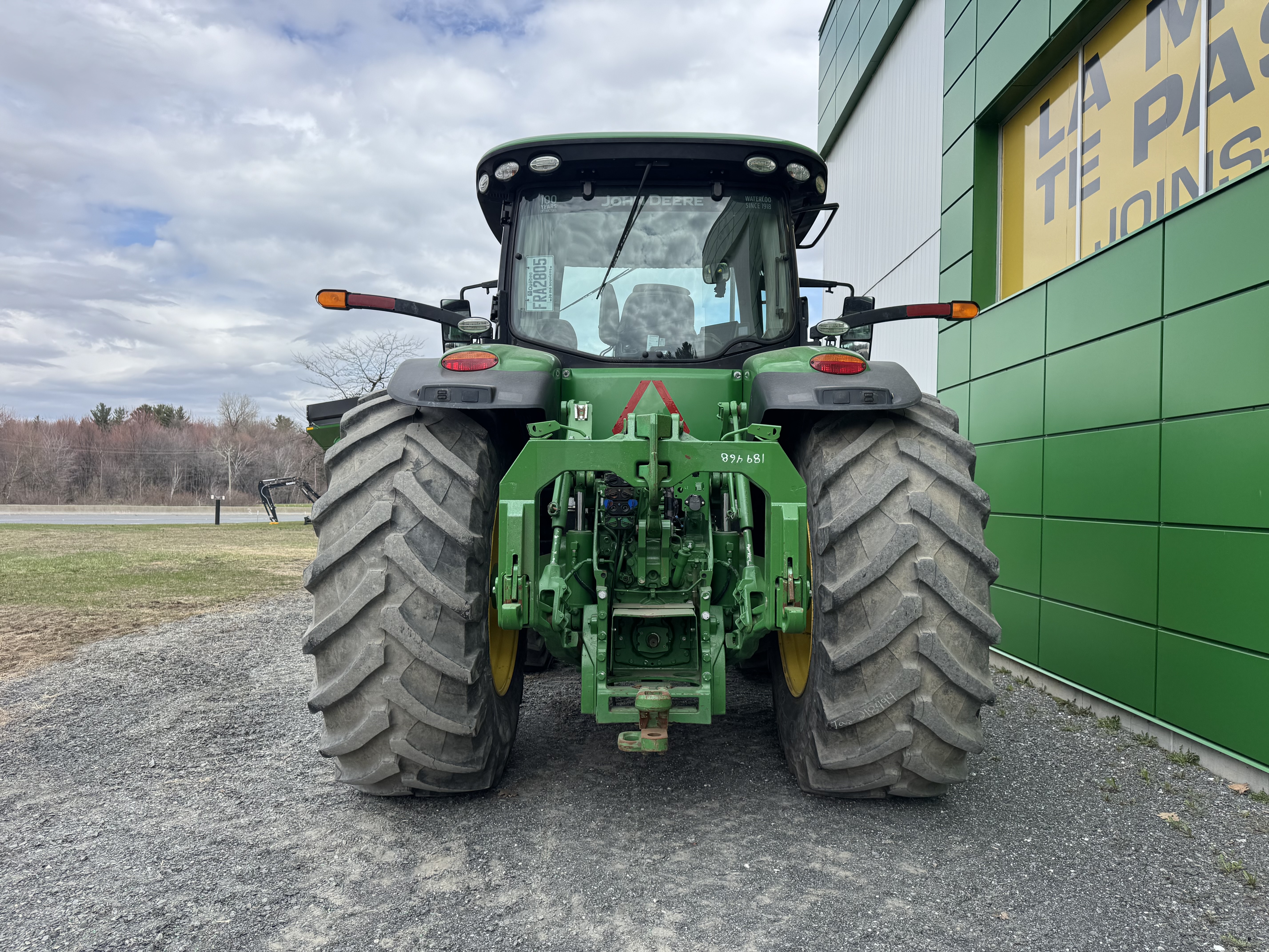 John Deere 8320R