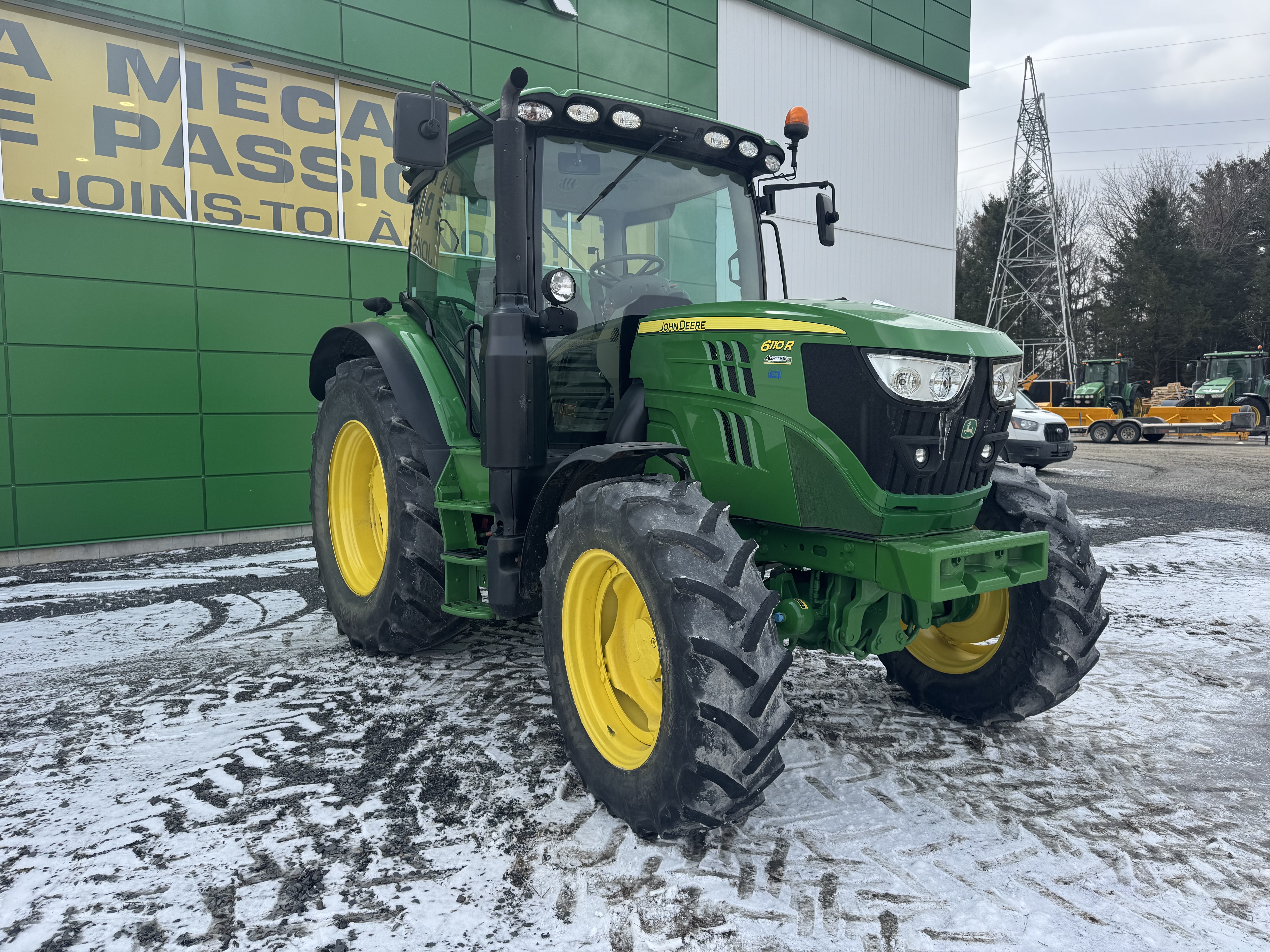 John Deere 6110R