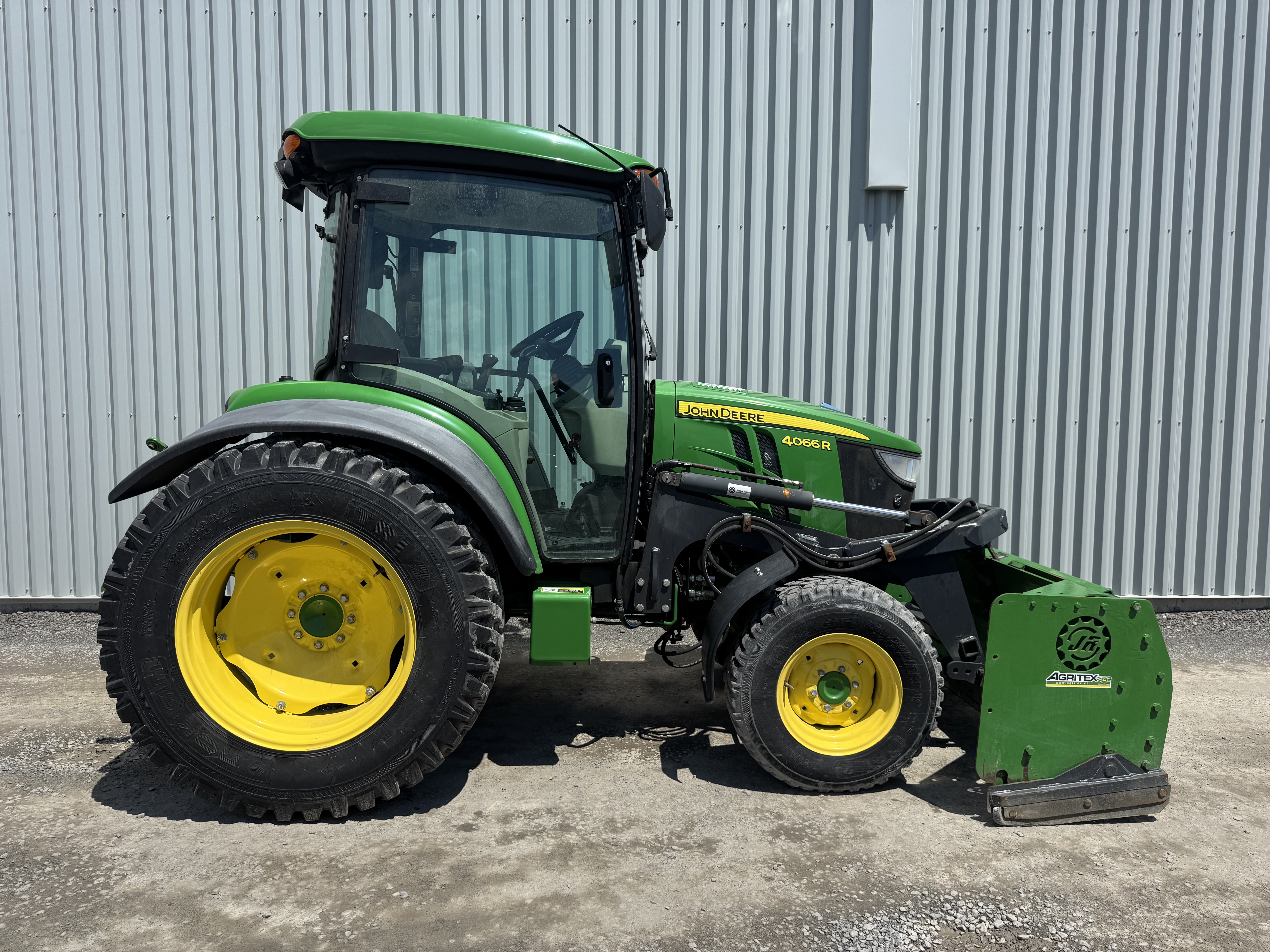 John Deere 4066R NOKIAN JRTX