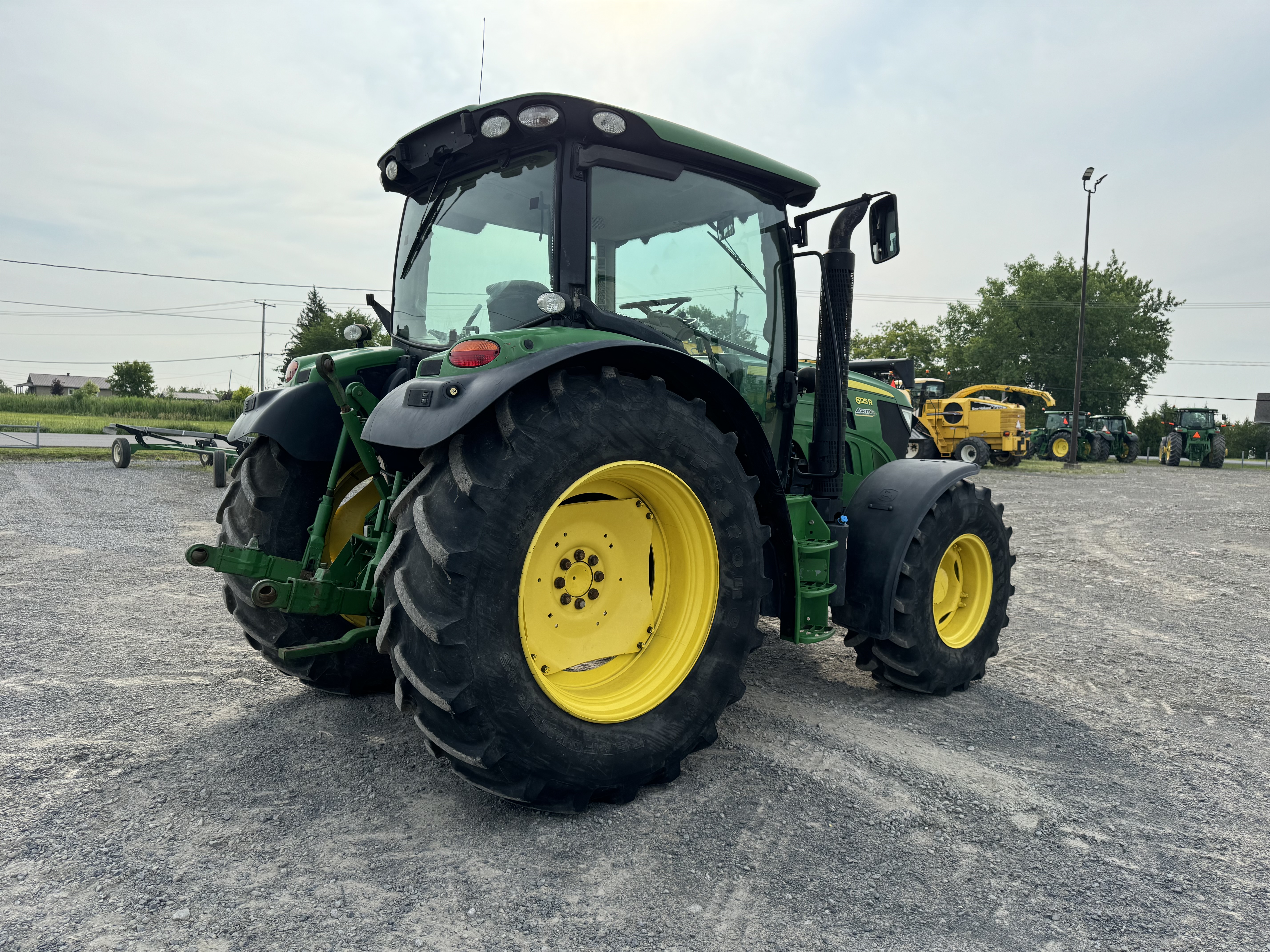 John Deere 6125R