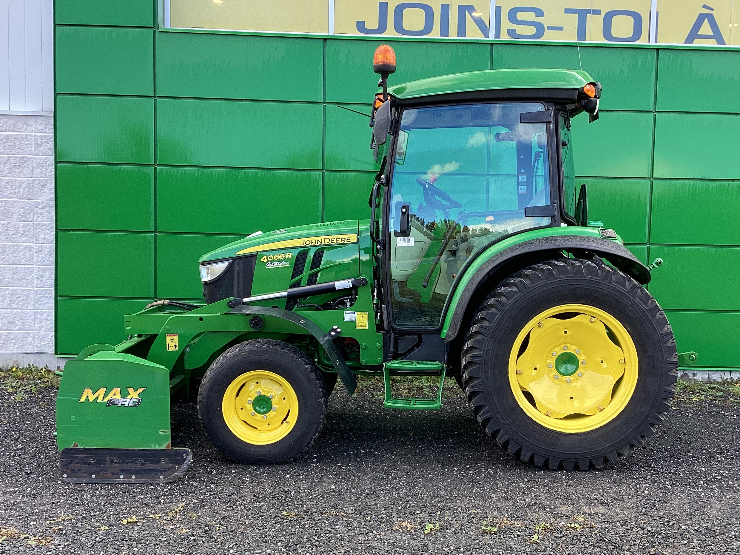 John Deere 4066R NOKIAN GRATTE AUTRE