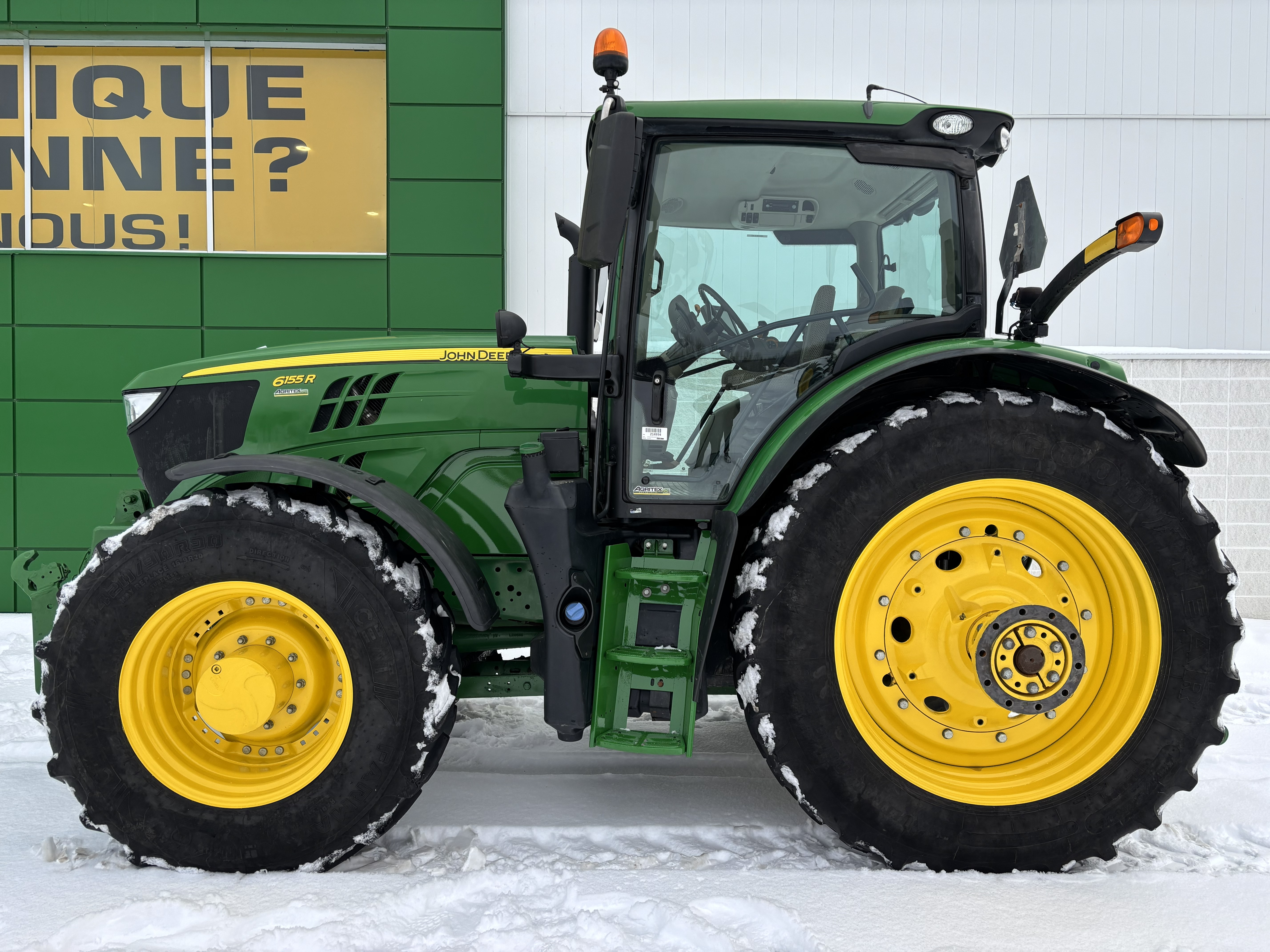 John Deere 6155R FRT HITCH PTO