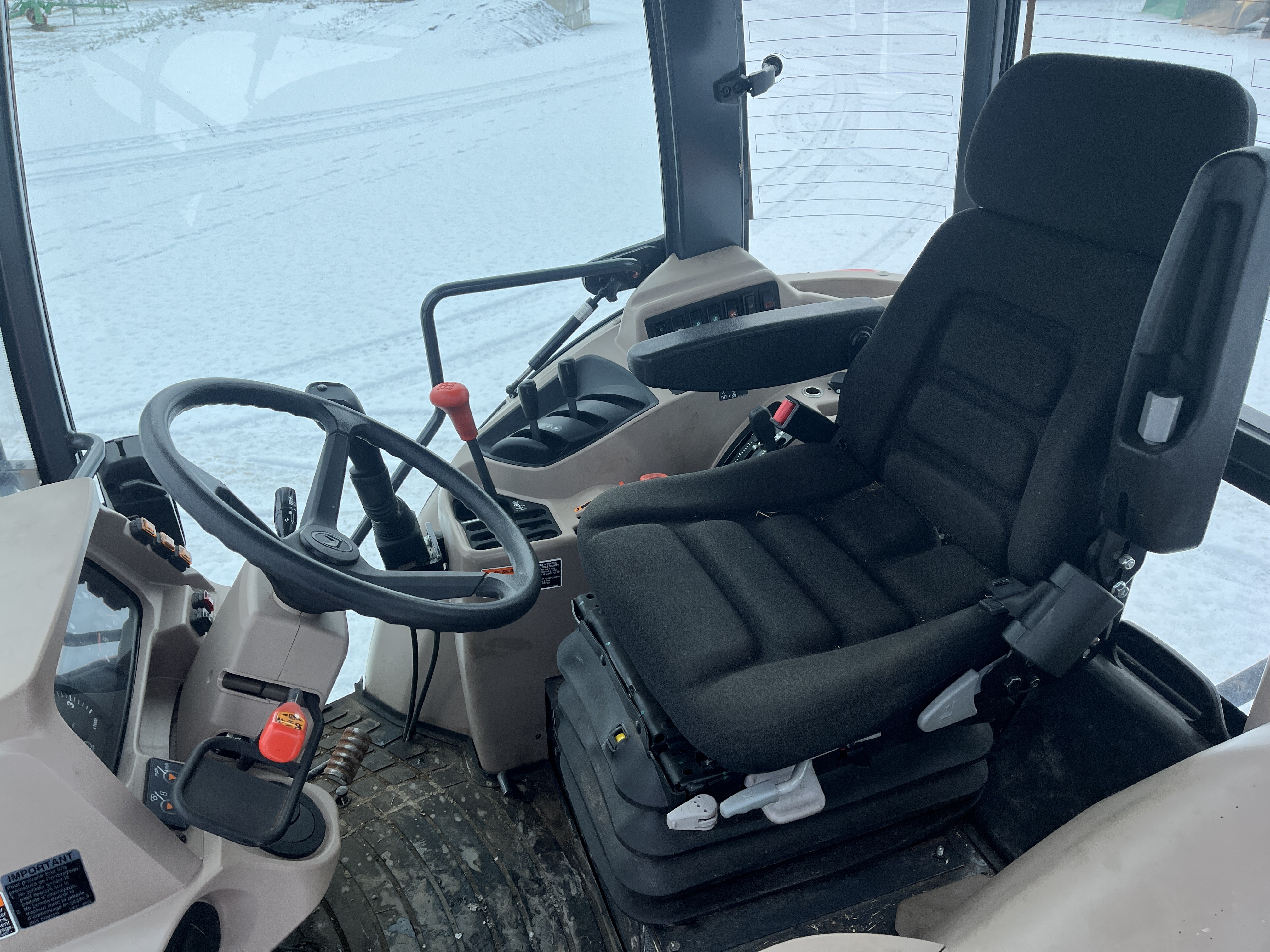 Kubota M7060 NOKIAN GRATTE