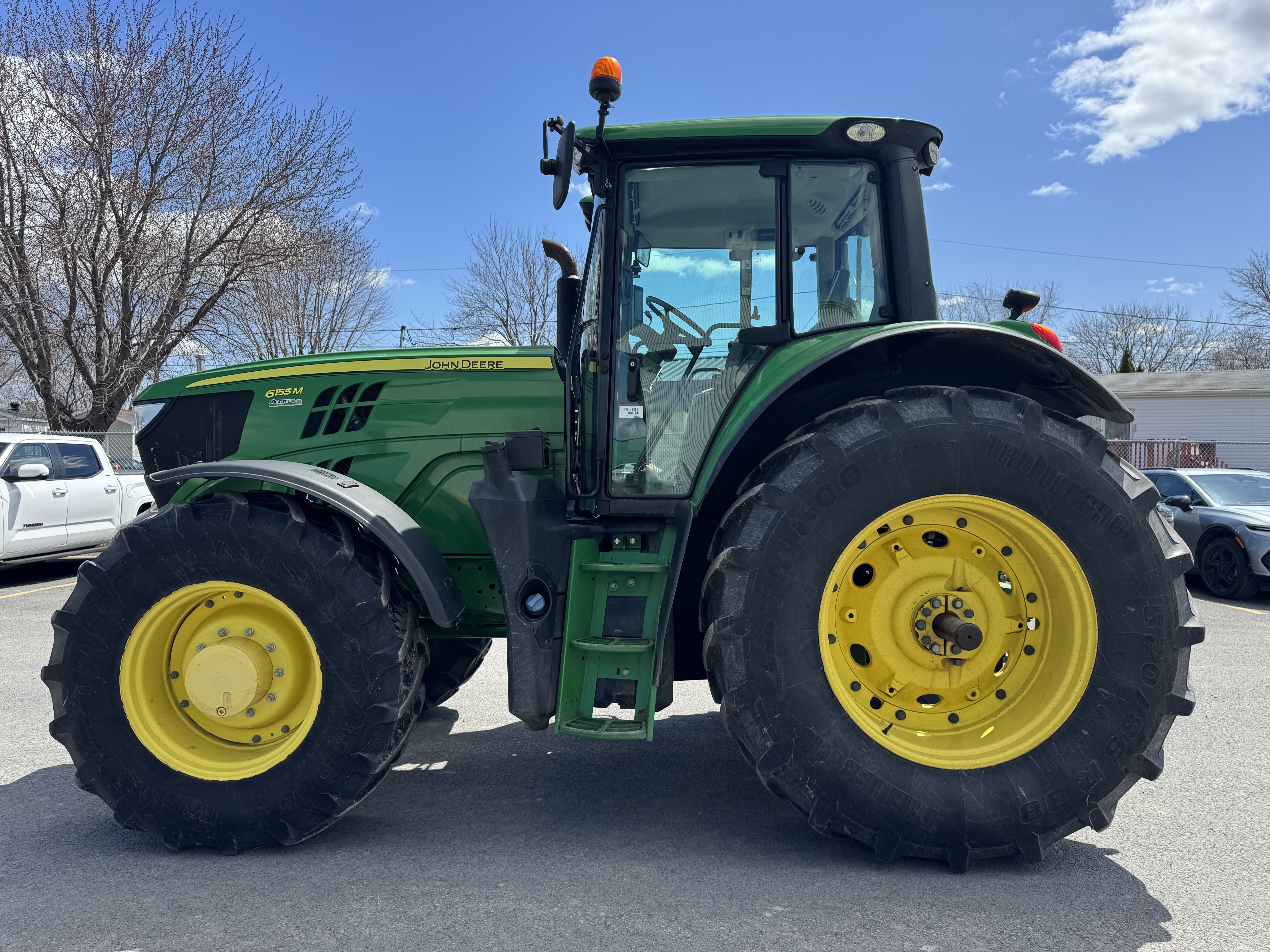 John Deere 6155M  