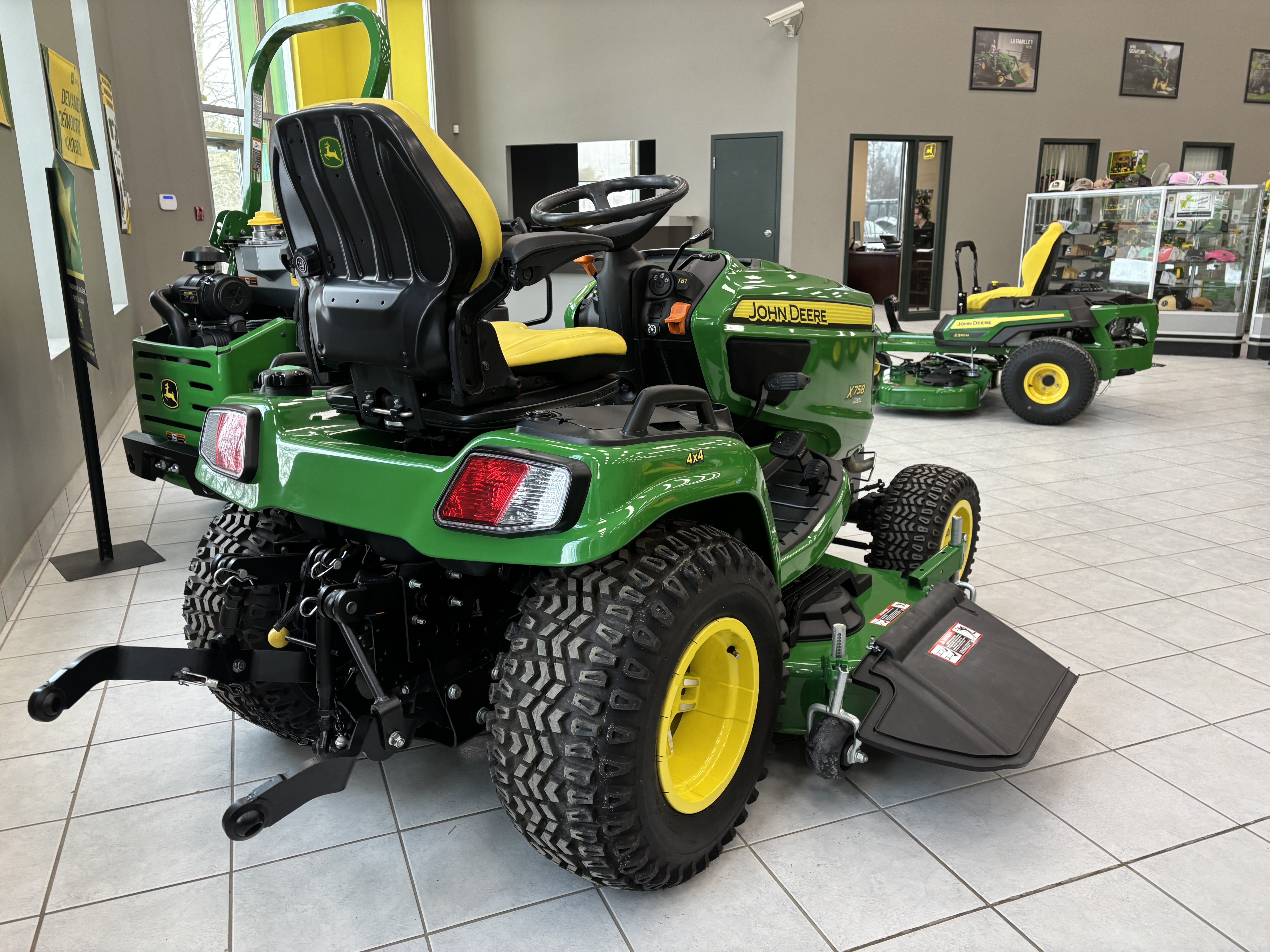 John Deere X758