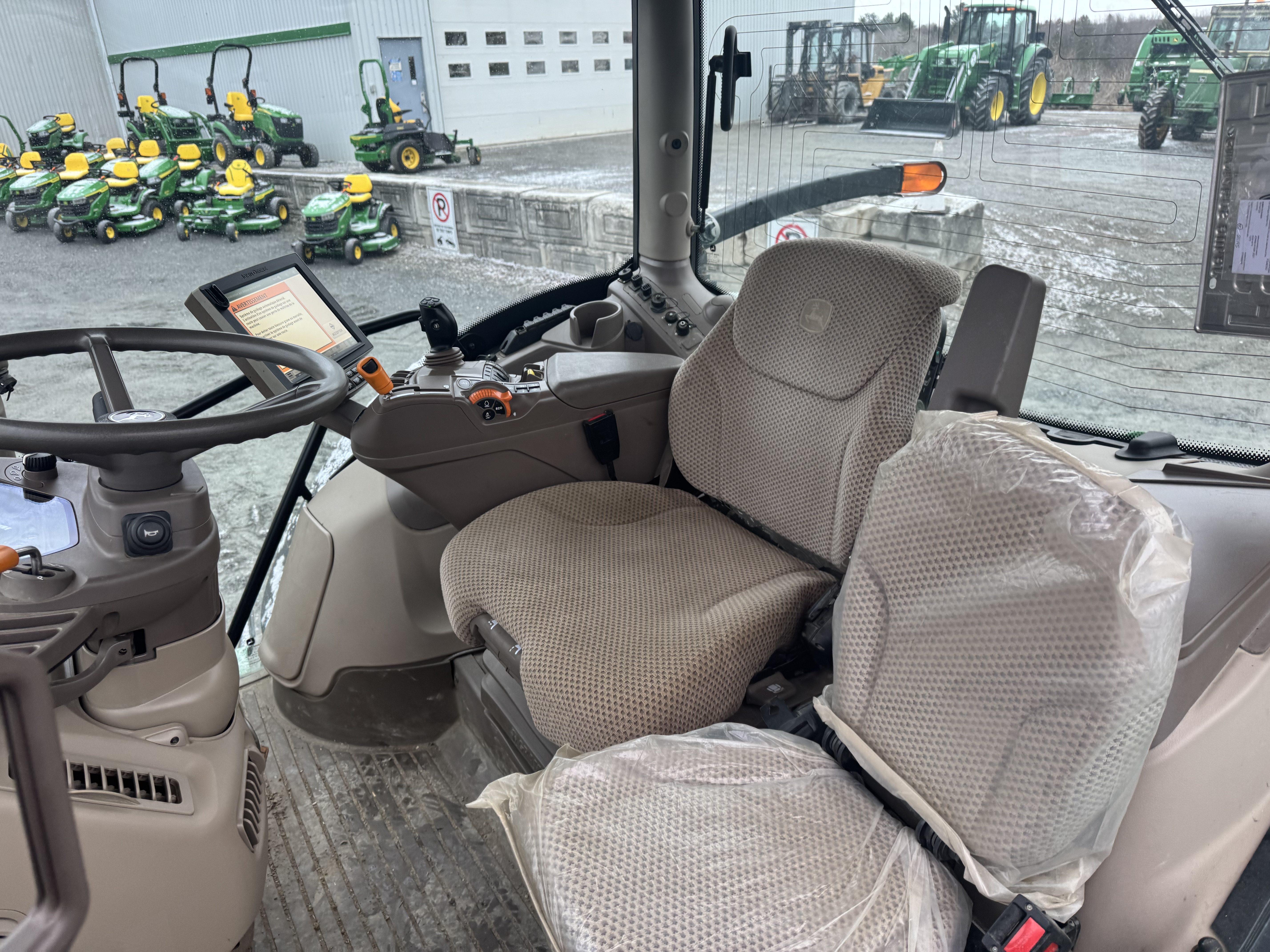 John Deere 6155R