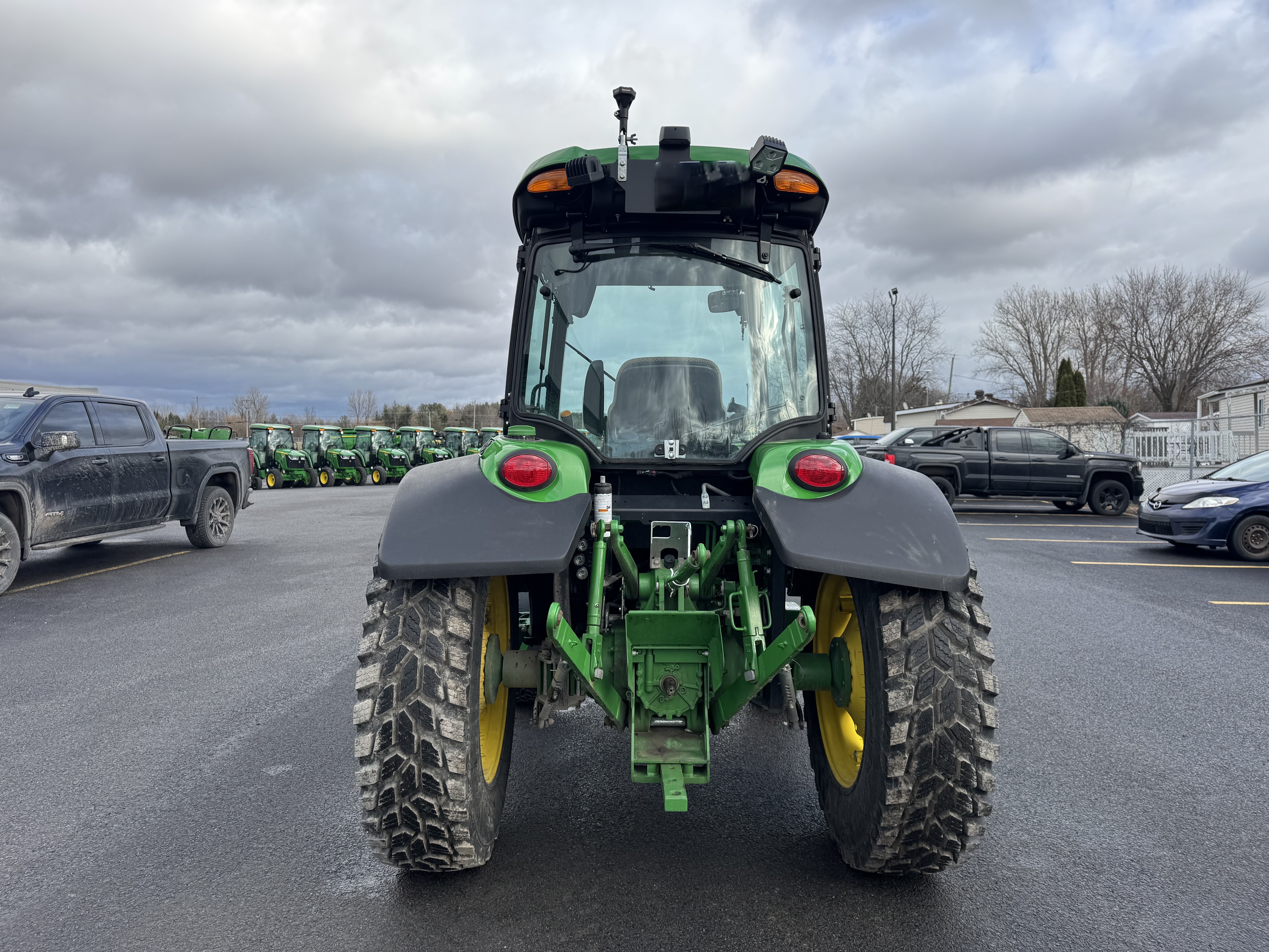 John Deere 4066R NOKIAN 