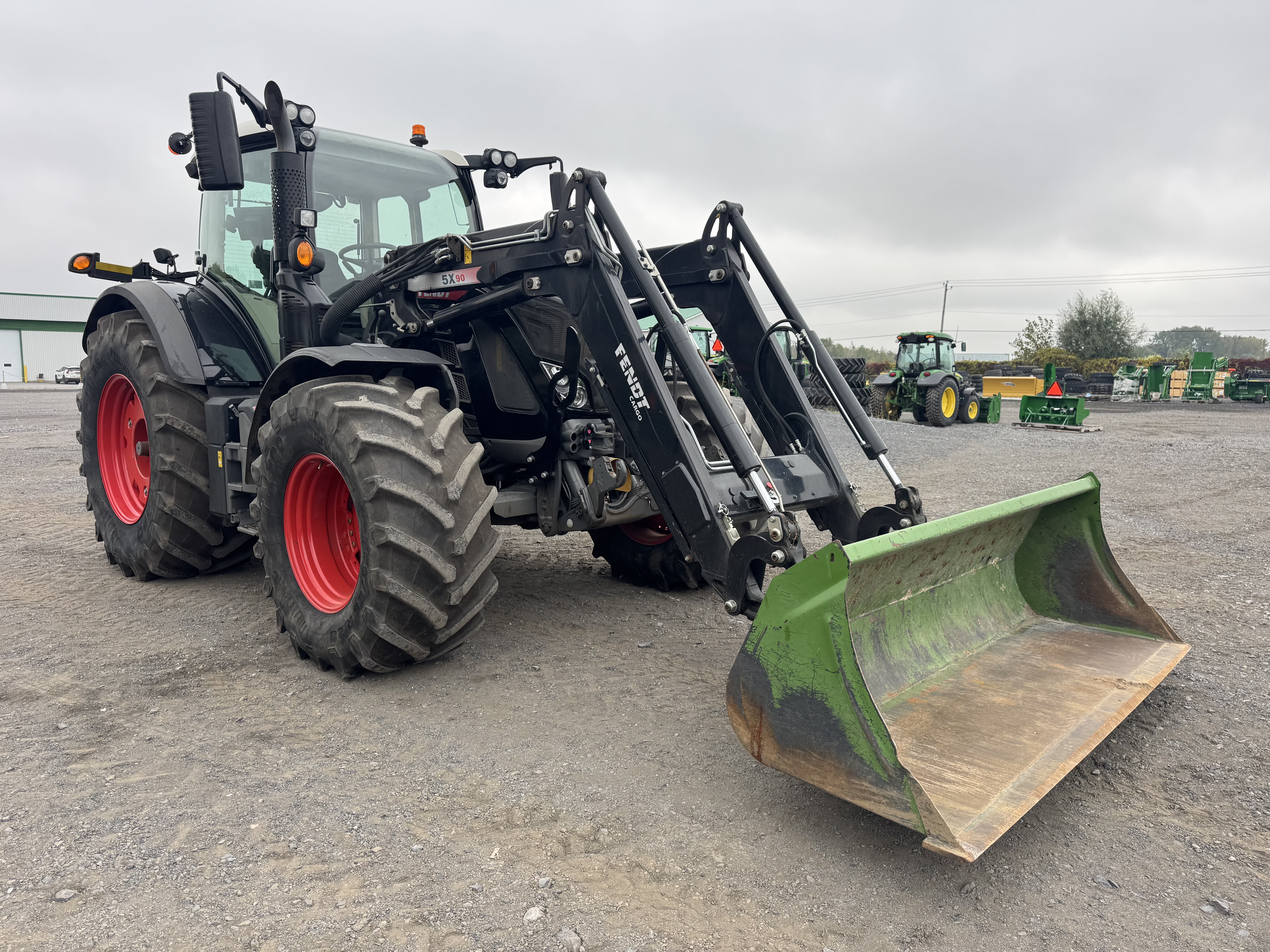 Fendt 724 FRT HITCH PTO